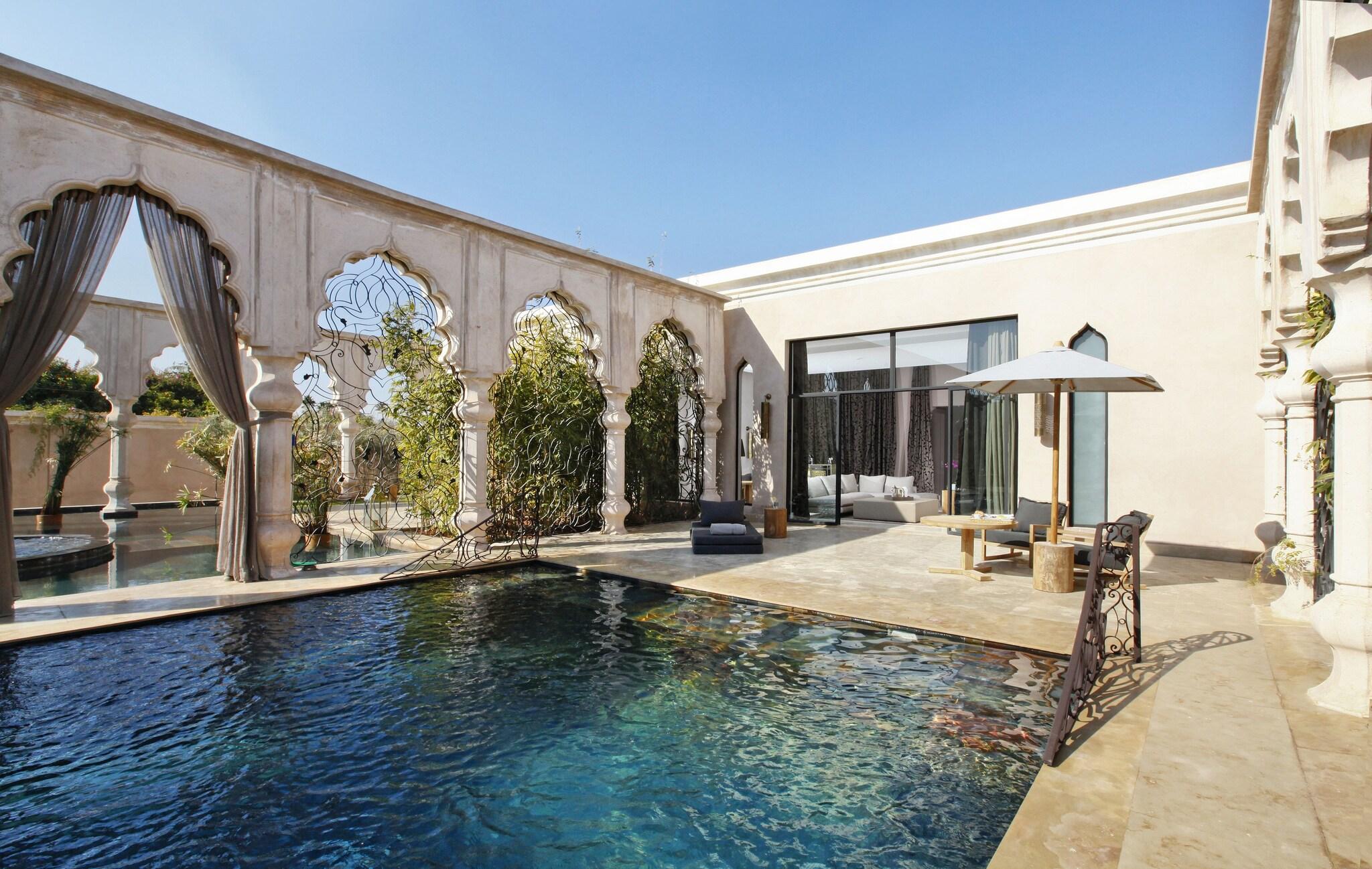 Palais Namaskar by null