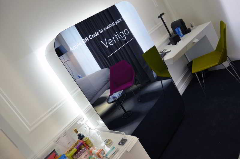 Vertigo Hotel by null