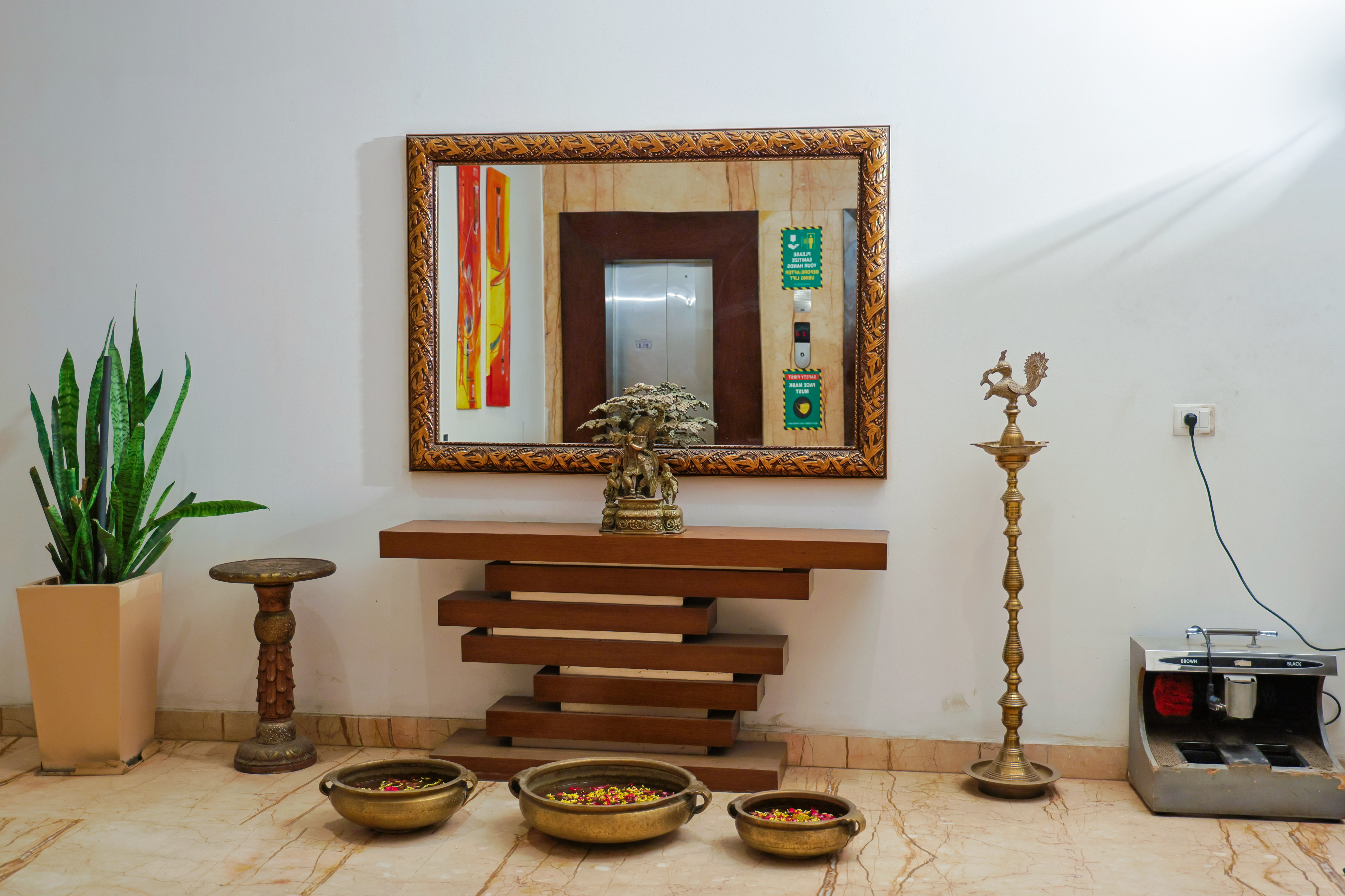 Le Roi Udaipur Hotel