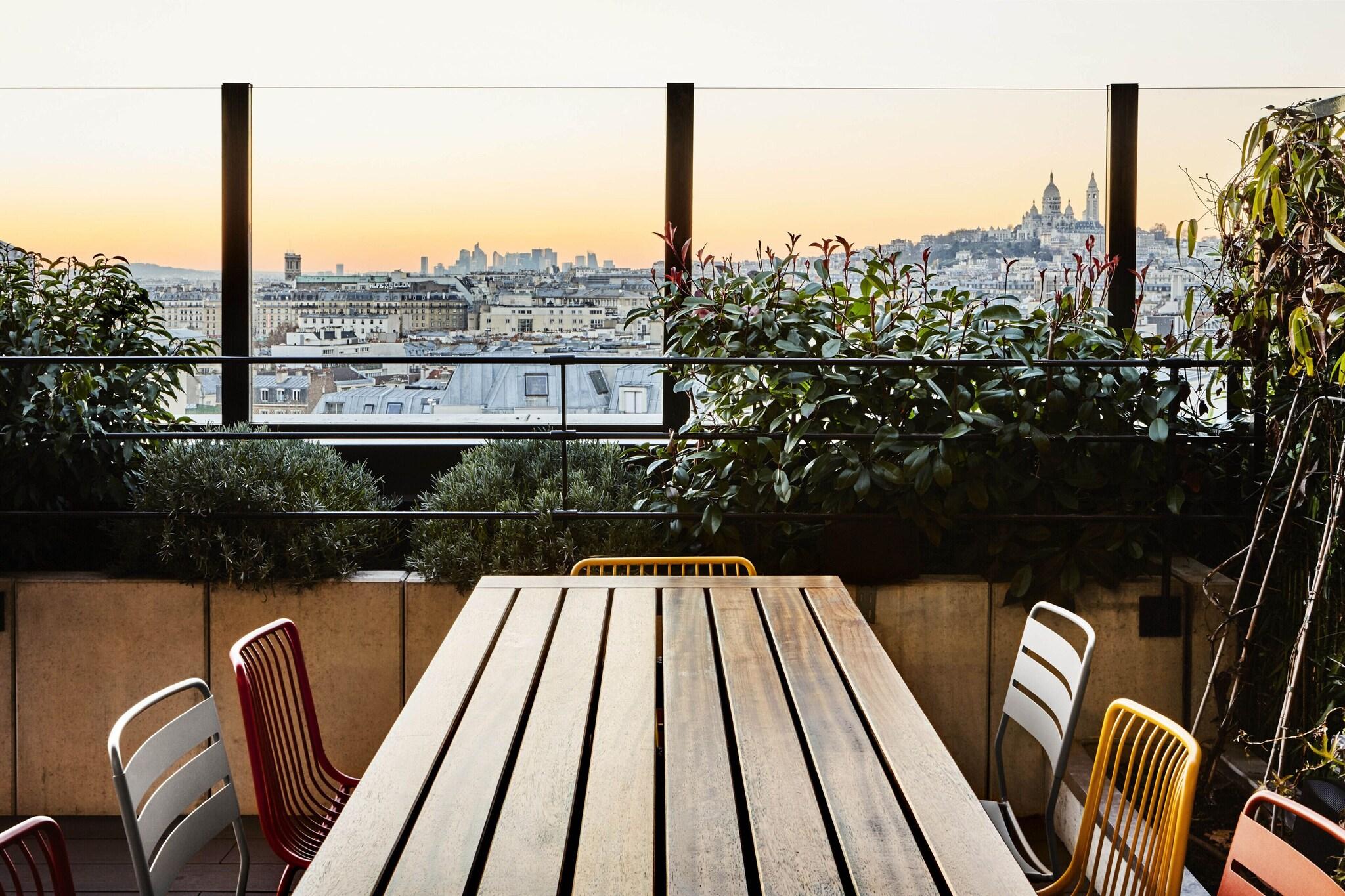 Generator Paris by null