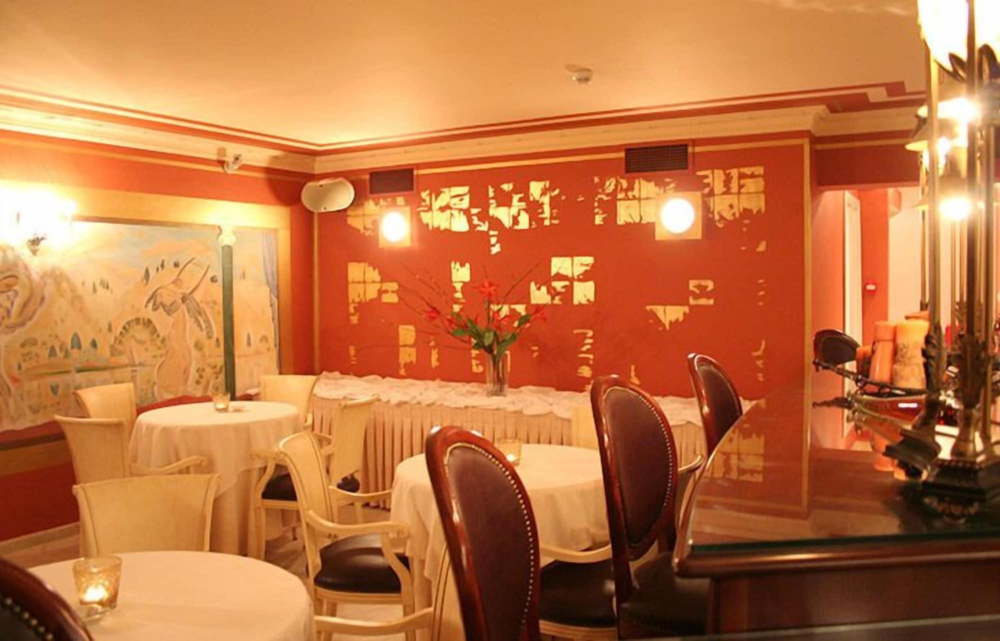 Enavlion Hotel