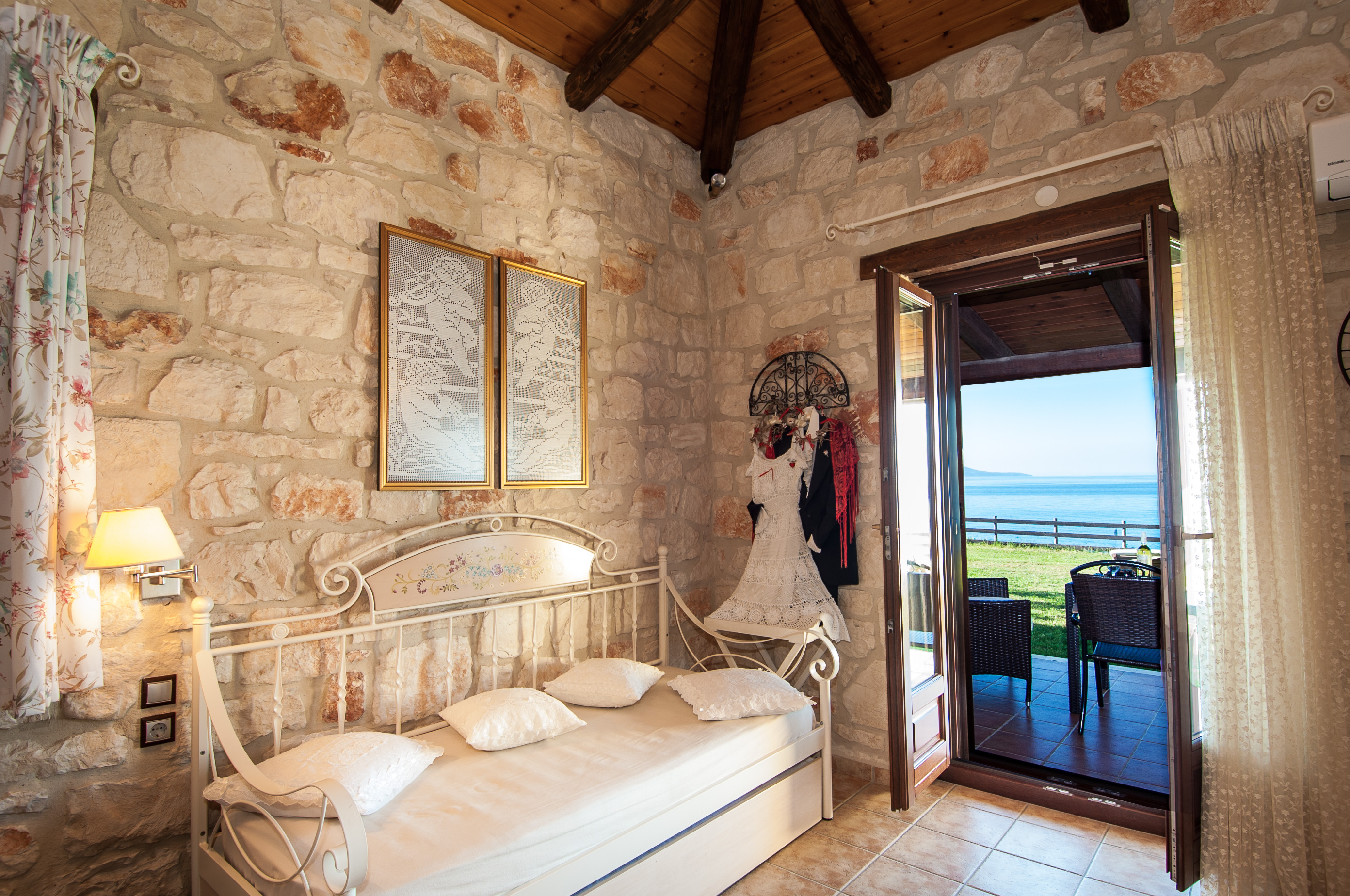 Kavos Psarou Villas