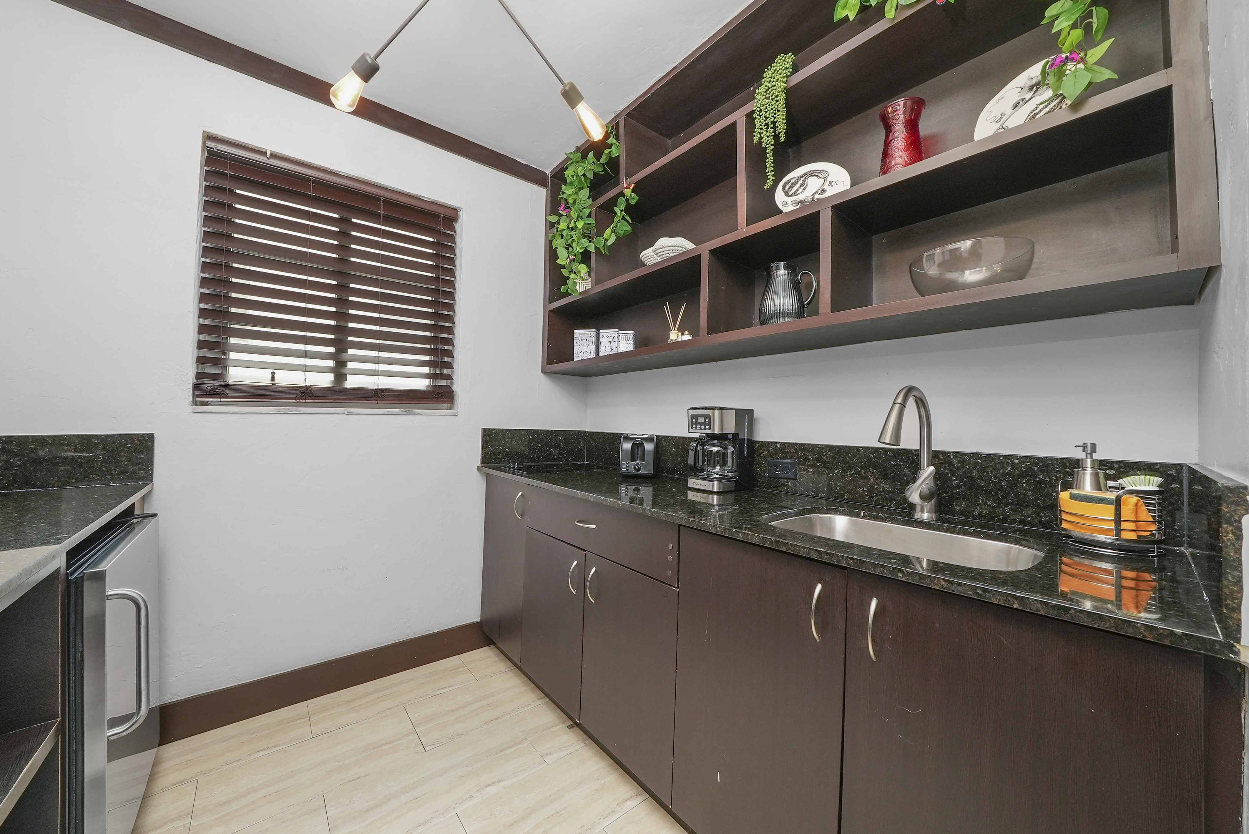 Lincoln Arms Suites
