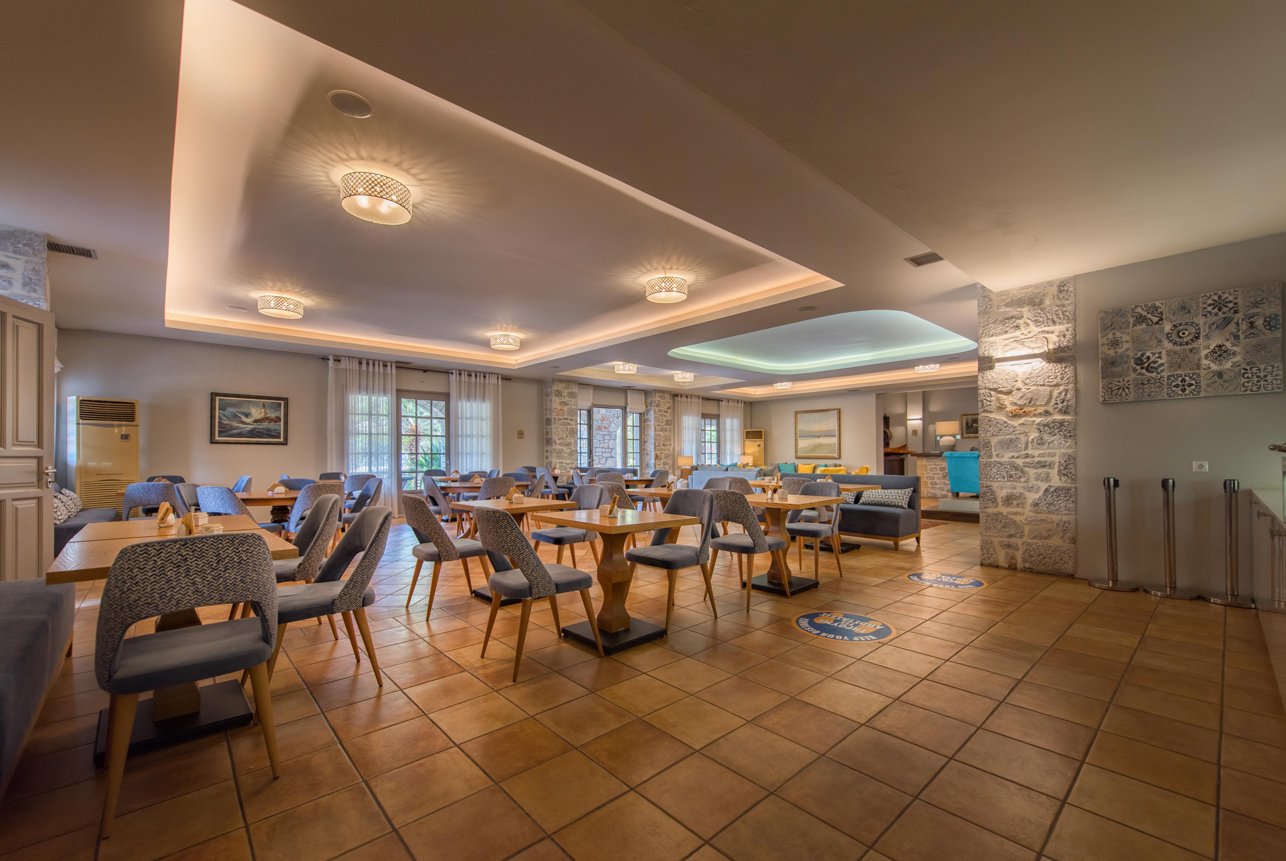 Kastro Maini - Poză