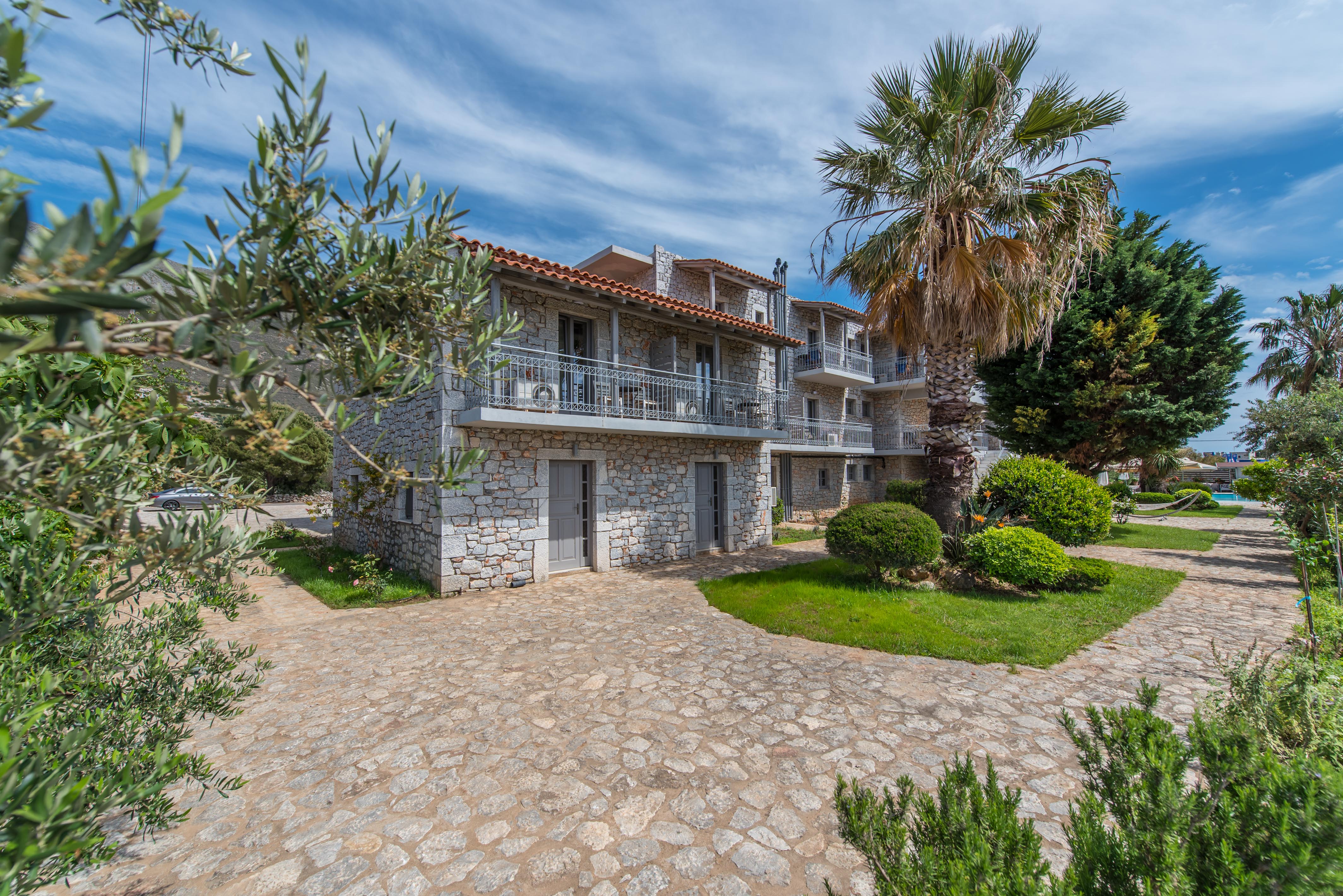 Kastro Maini - Poză