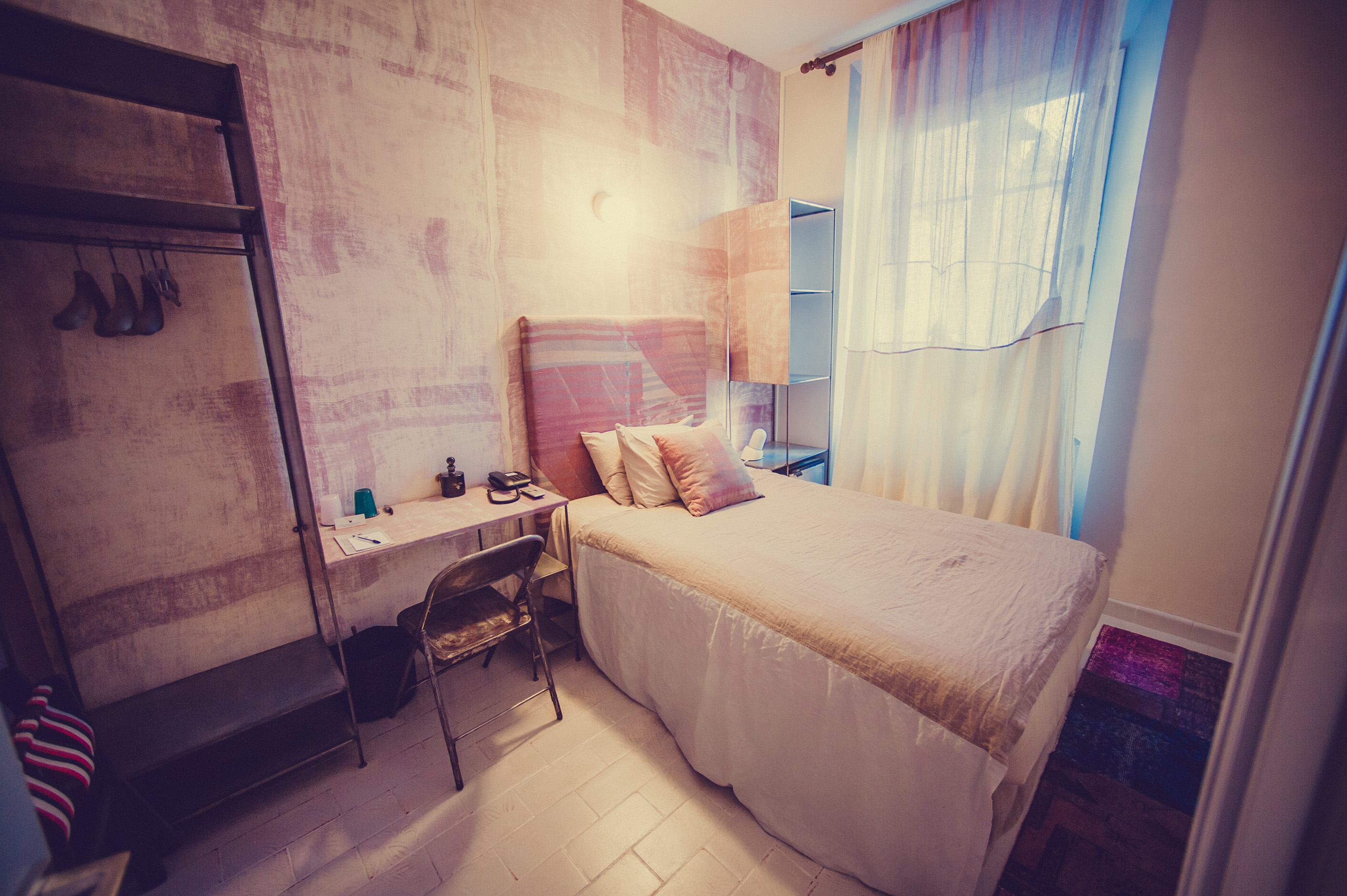 Numa Florence Rodo by null