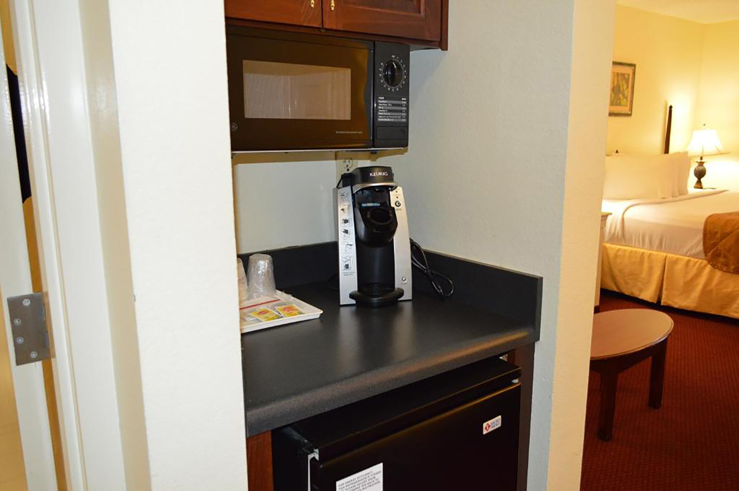 Opal Hotel & Suites