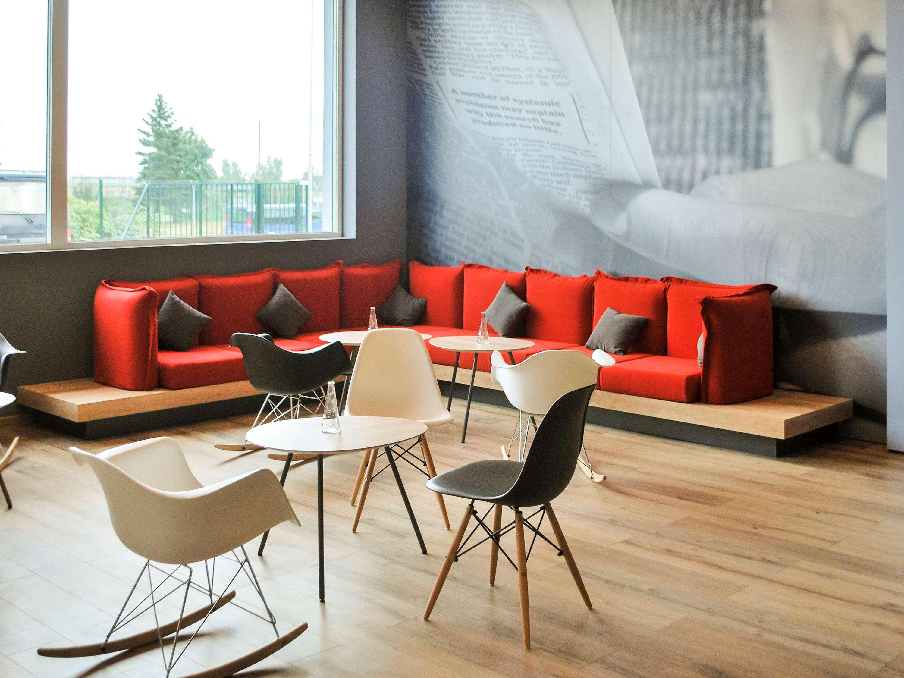 ibis Sofia Airport - photo