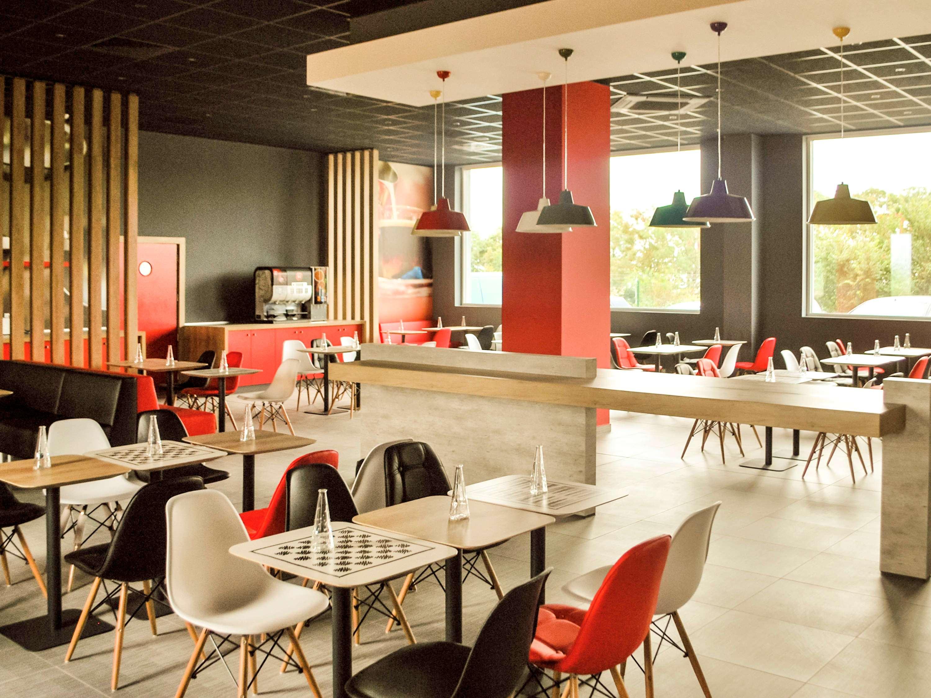 ibis Sofia Airport - photo