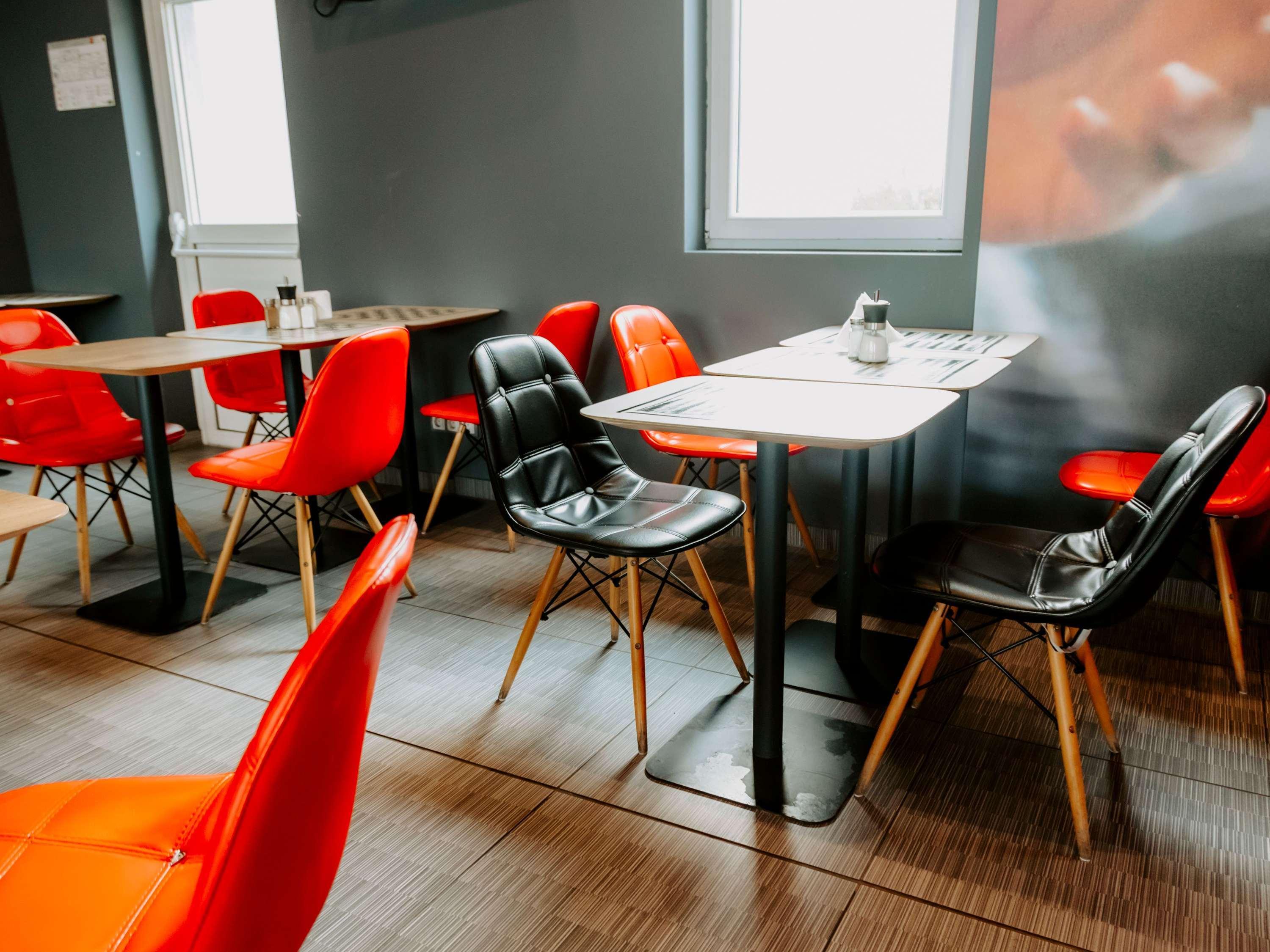 ibis Sofia Airport - photo