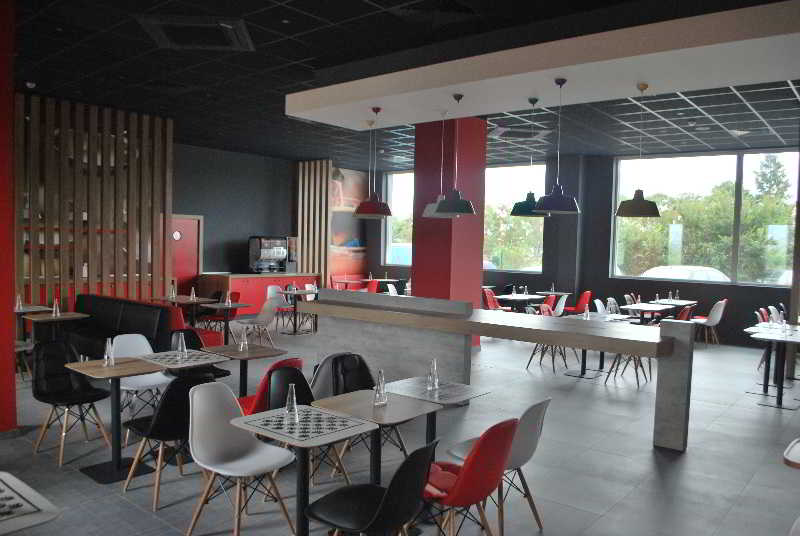 ibis Sofia Airport - photo