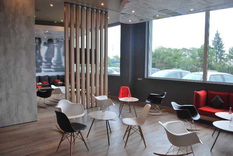 ibis Sofia Airport - photo