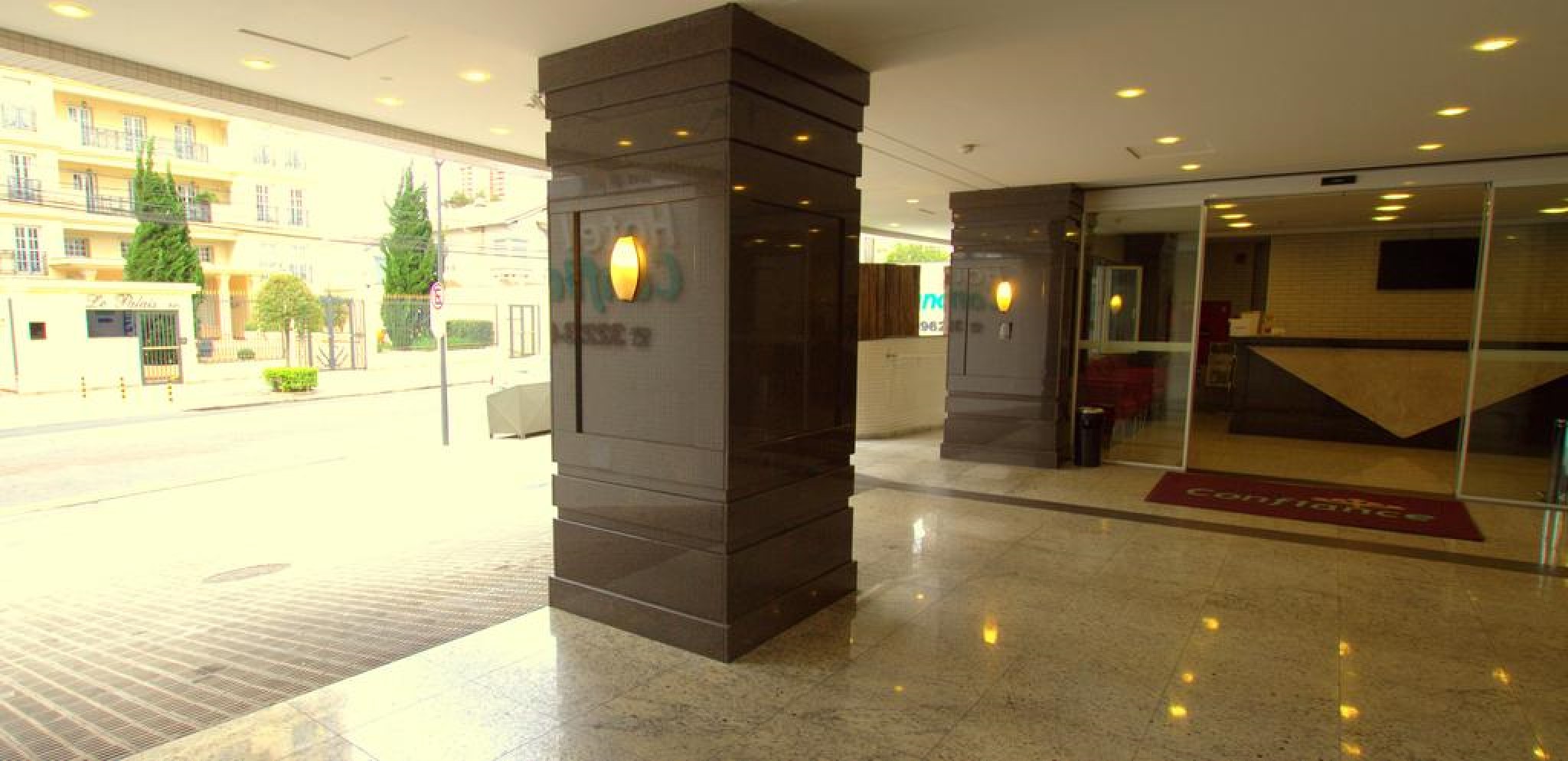 Confiance Batel Hotel