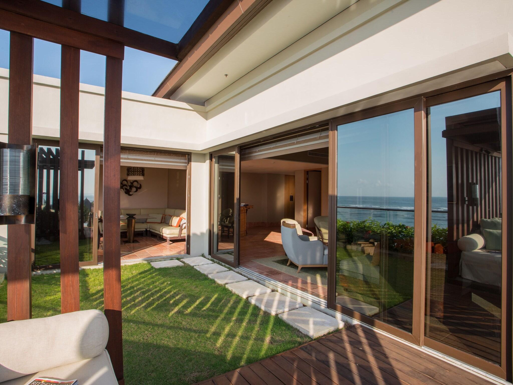 The Ritz-Carlton, Bali by null
