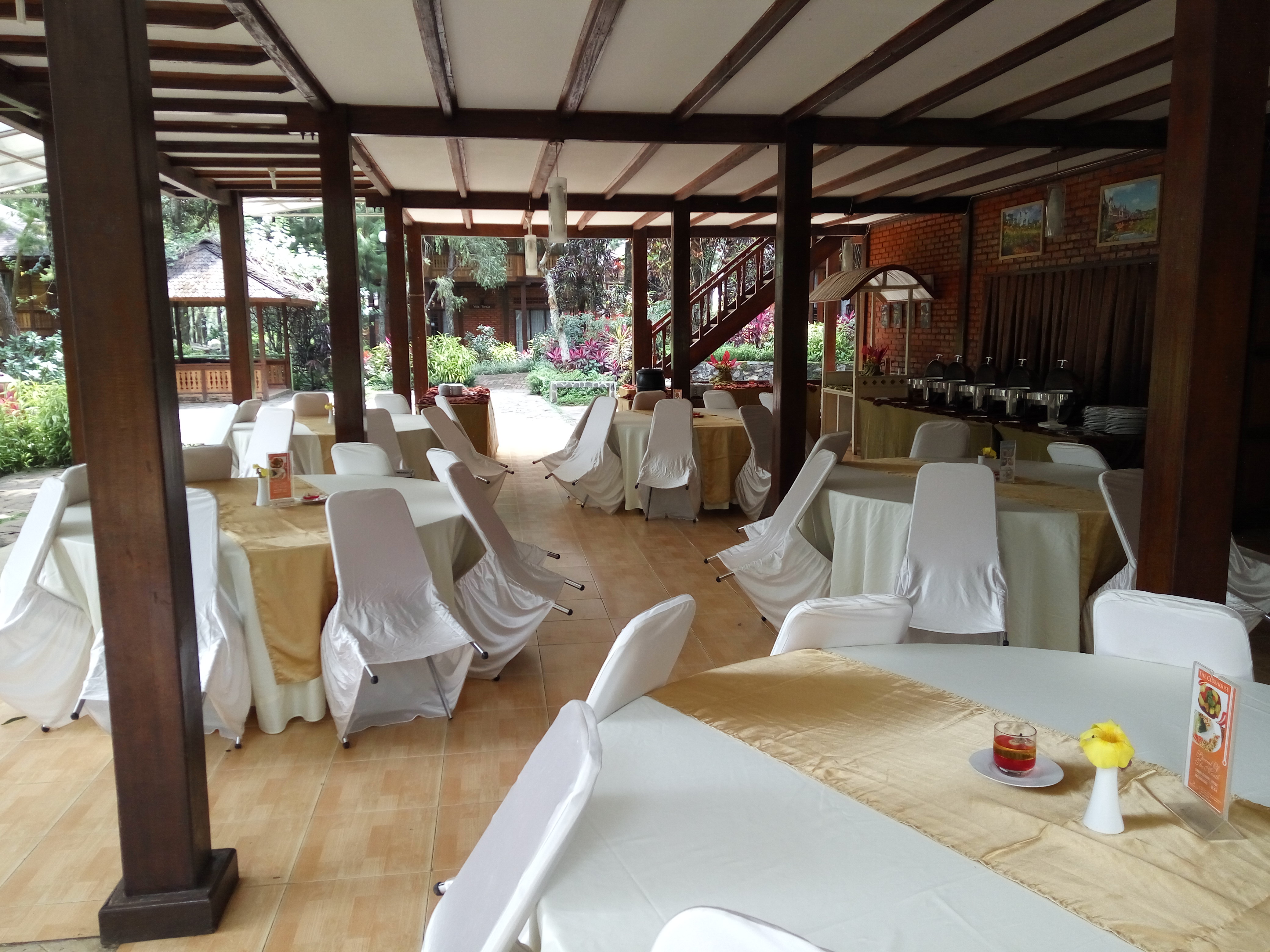 Jambuluwuk Convention Hall & Resort Puncak