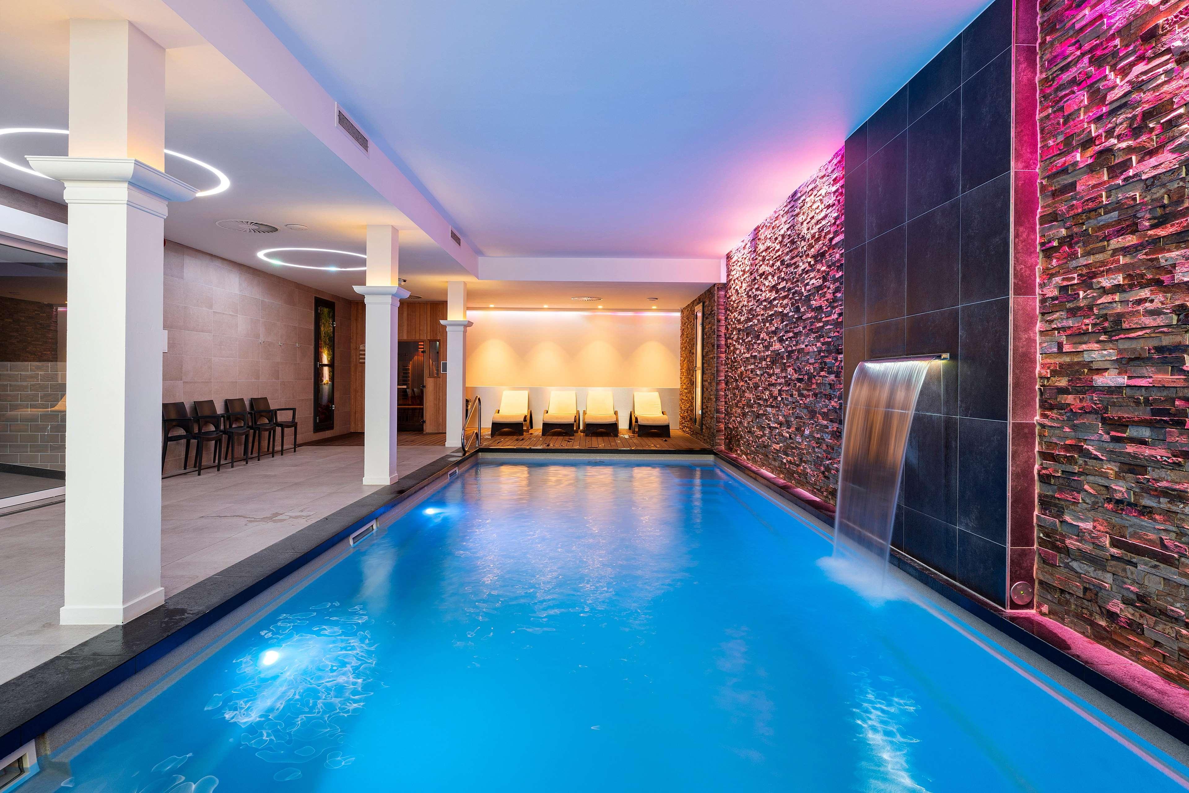 Corendon Amsterdam New-West, a Tribute Portfolio Hotel by null