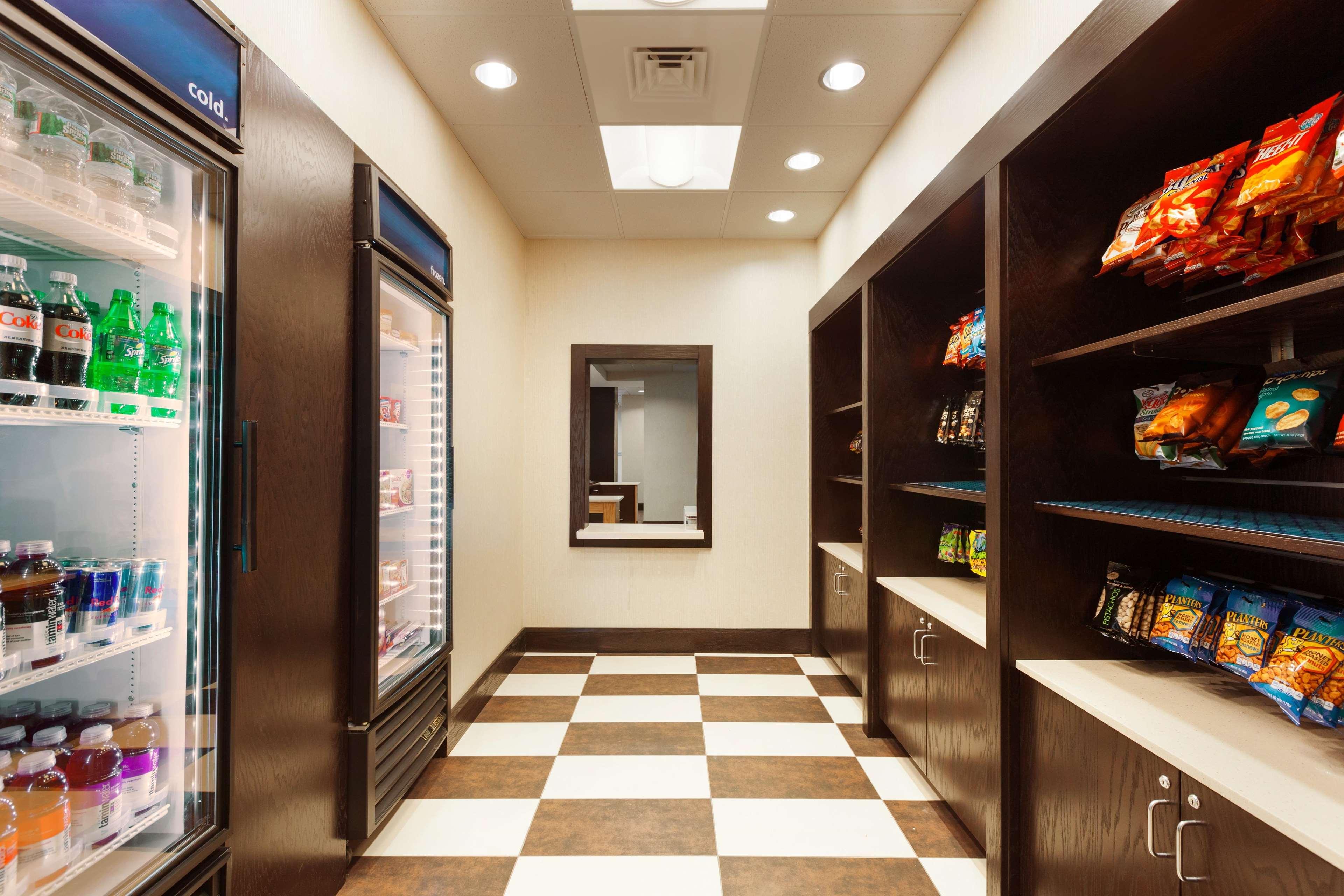 Hampton Inn & Suites Camp Springs/Andrews Afb