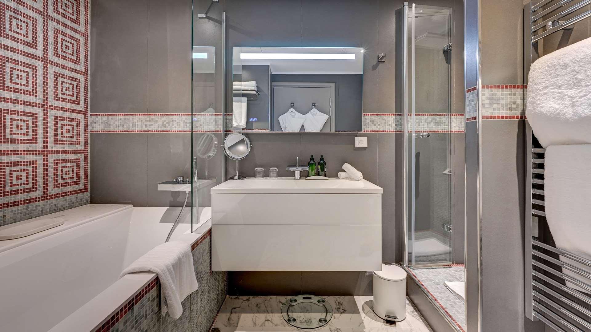 The One Alma Paris by null