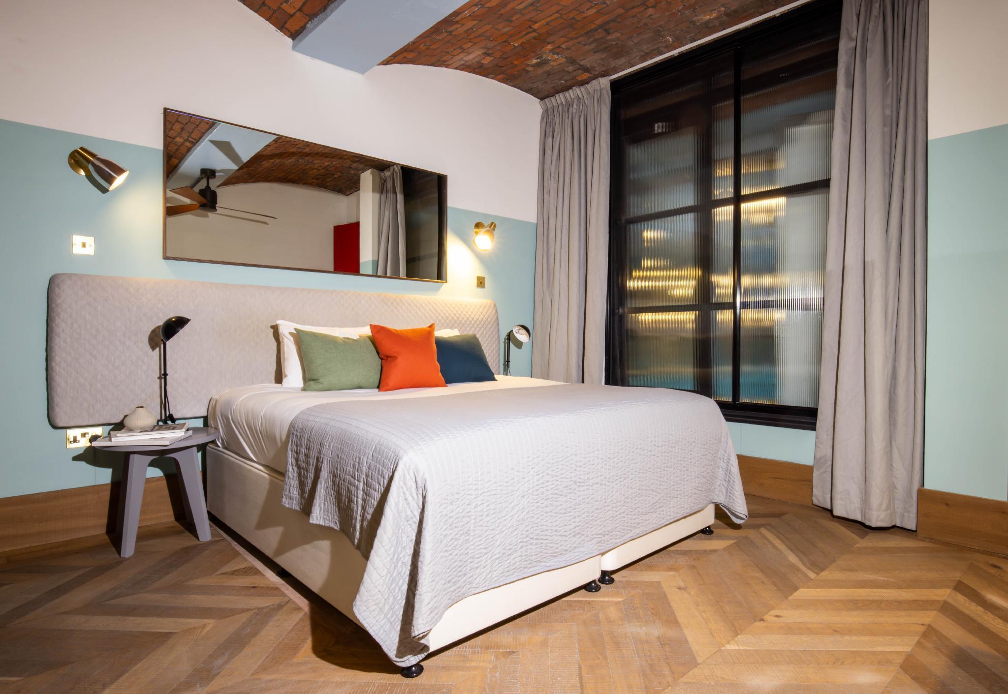 The Place Aparthotel