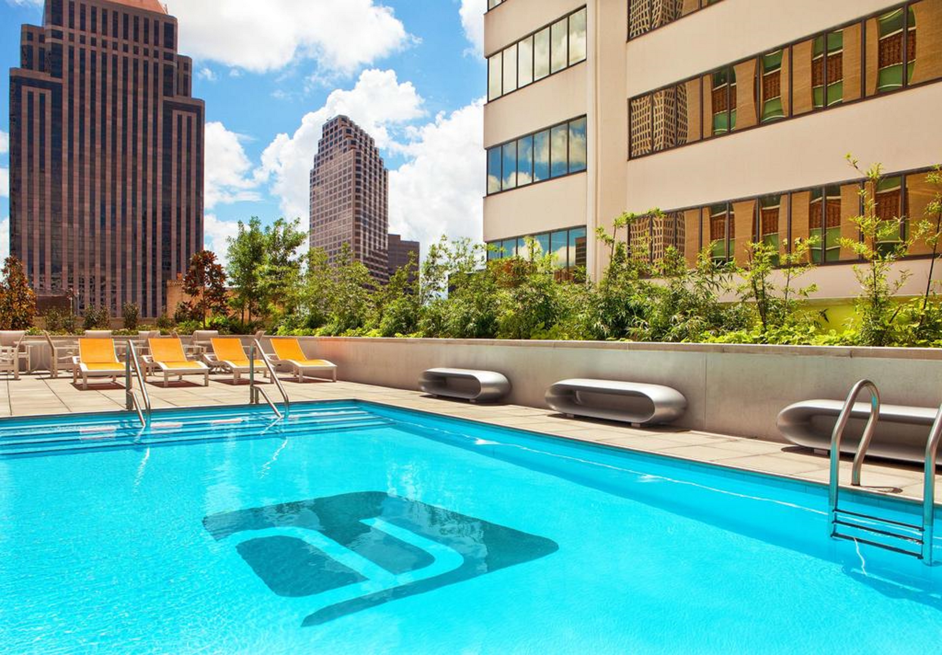 Aloft New Orleans Downtown by null