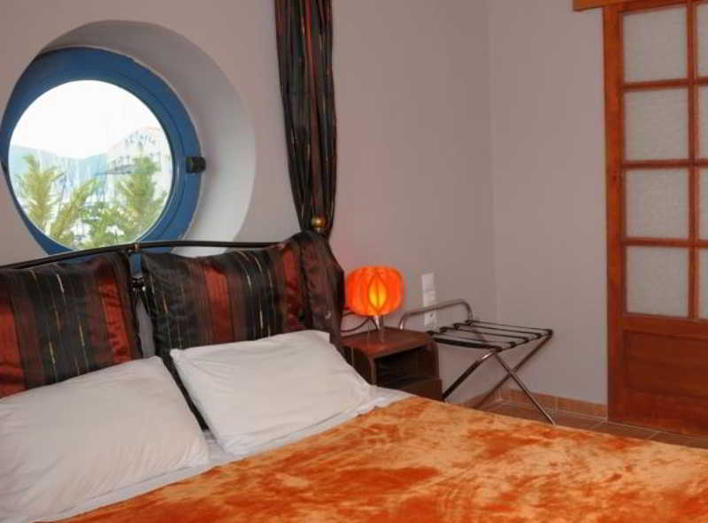 Ianos Hotel