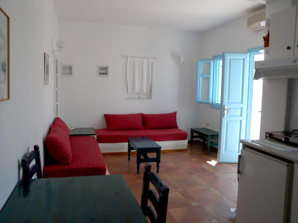 Folegandros Apartments