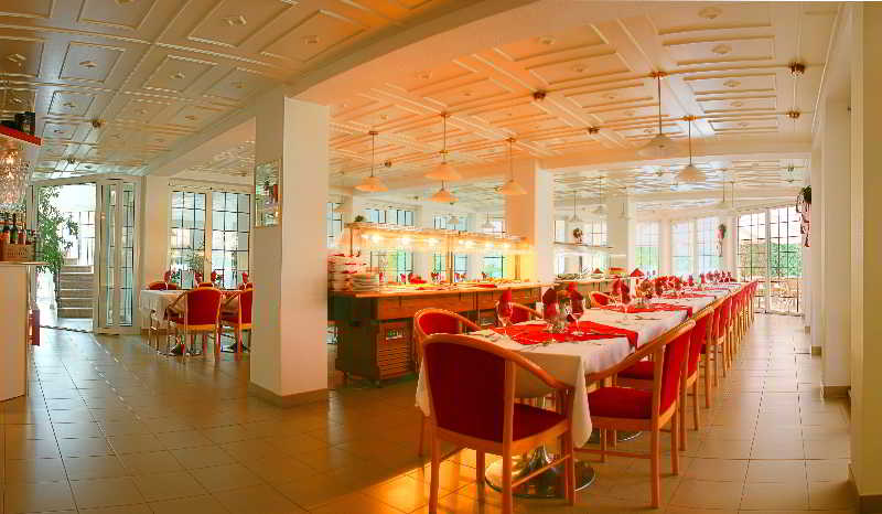 Két Korona Conference and Wellness Hotel