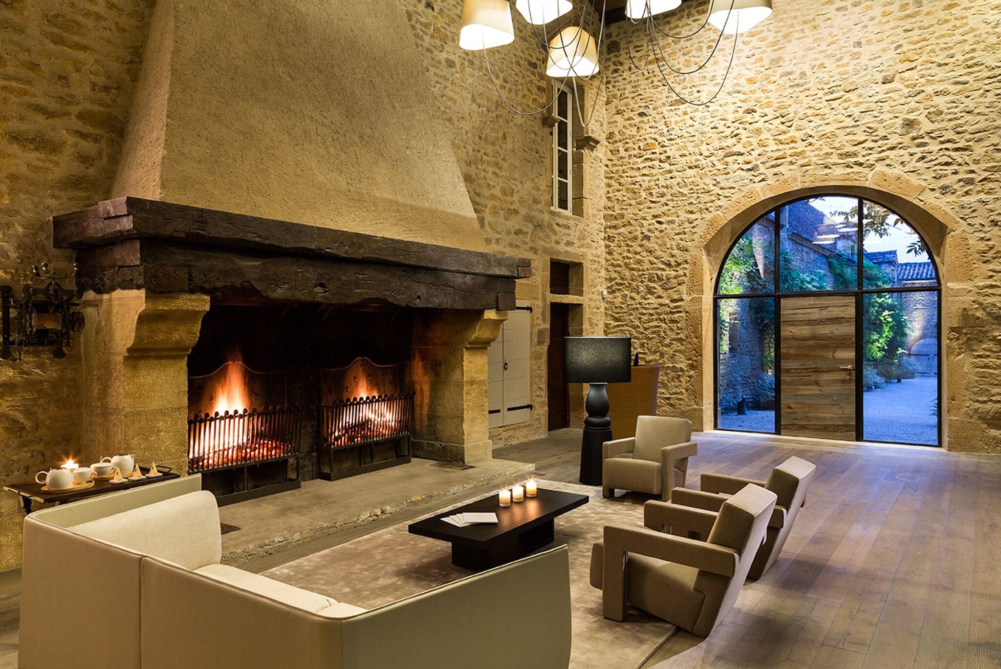 Château de Bagnols by null