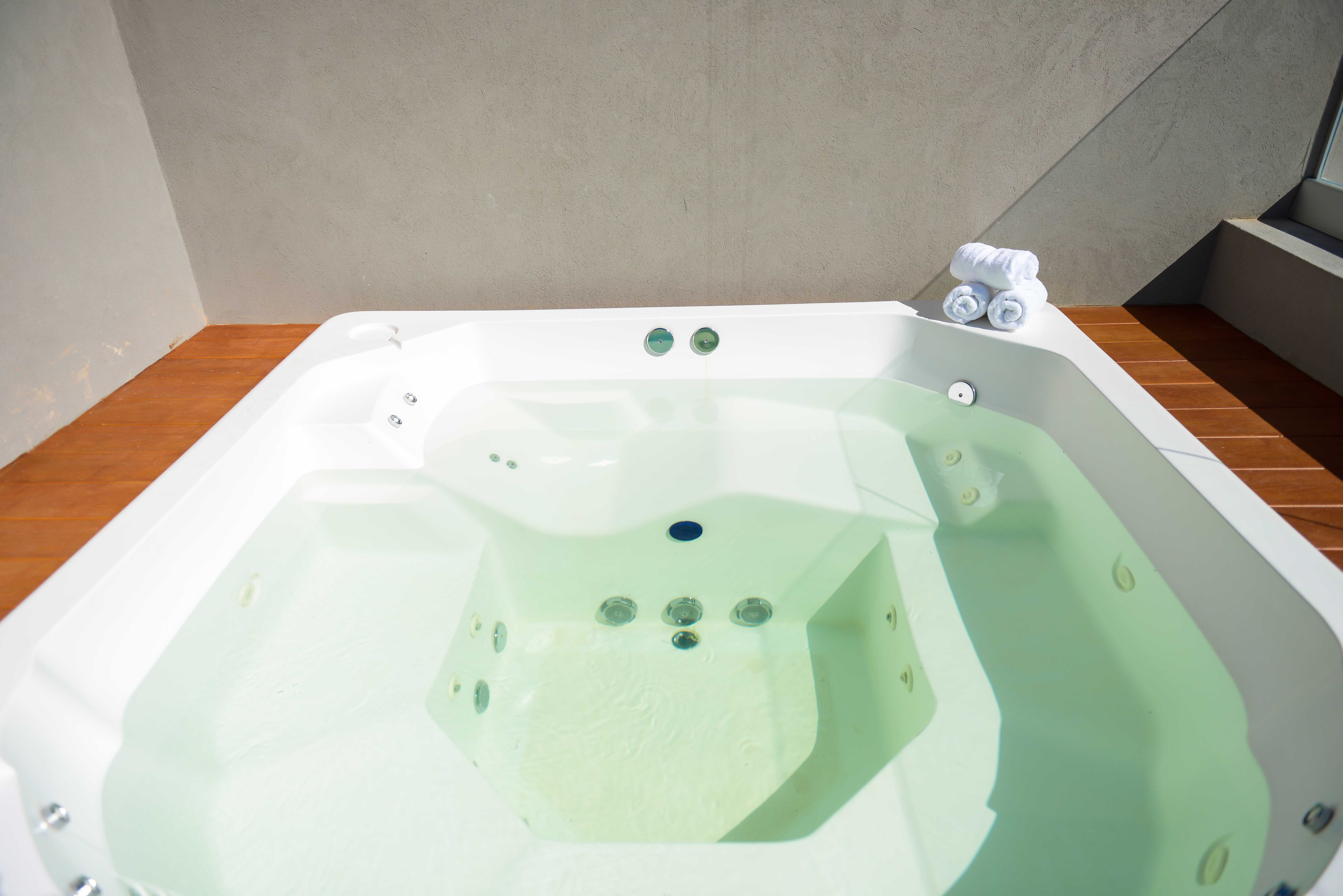 1.4 Merit Montevideo Apart & Suites