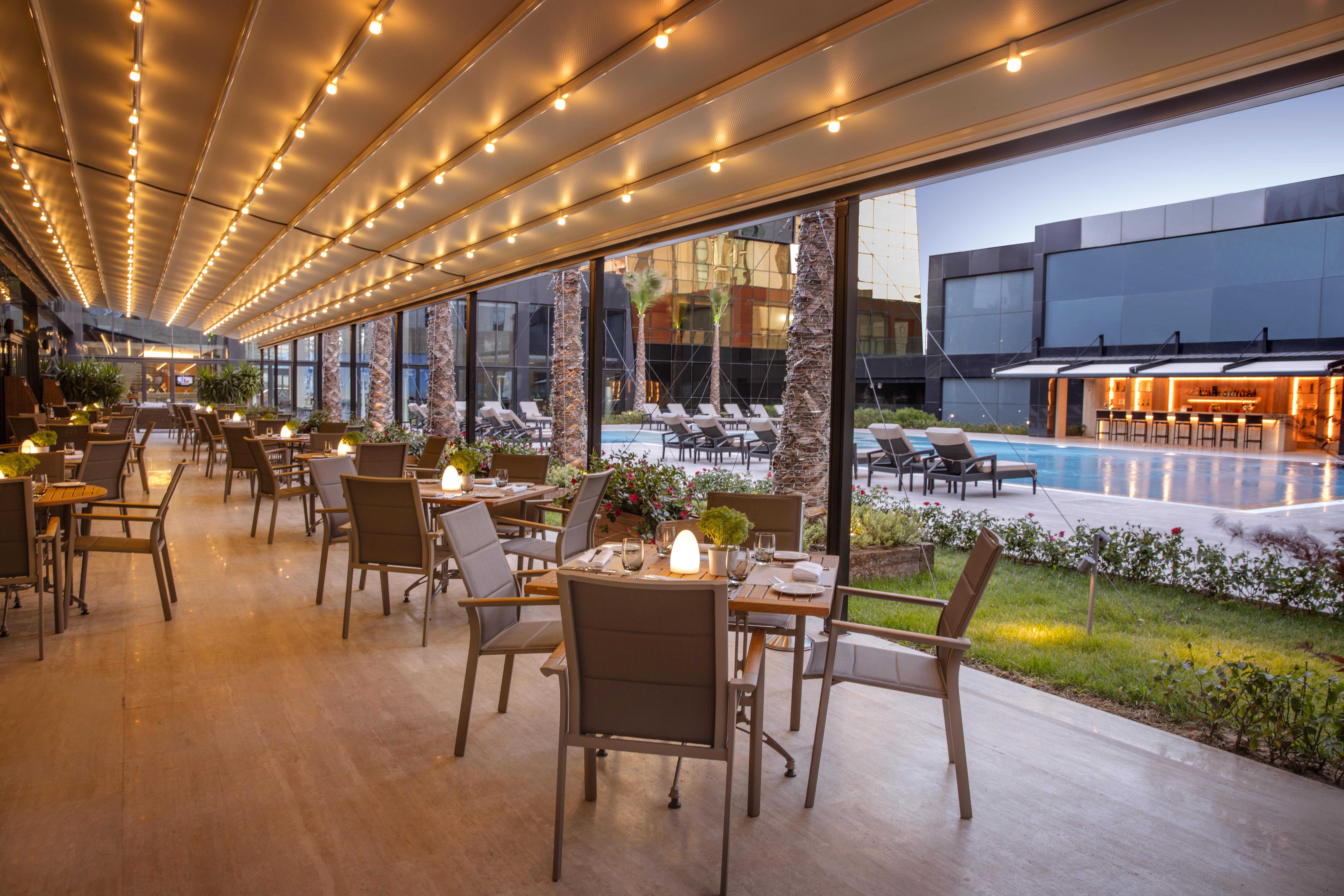 Burgu Arjaan by Rotana - Poză