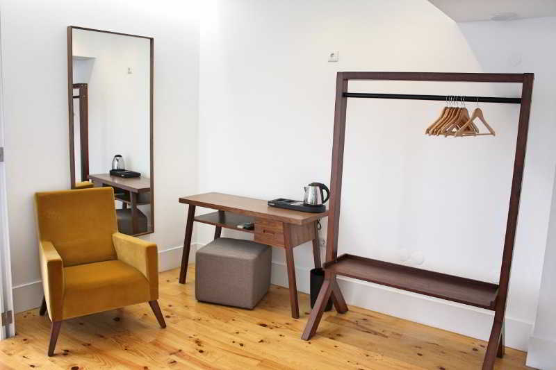 Trovador City Guest House