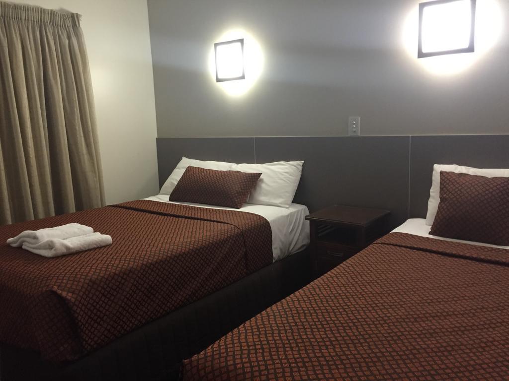 City Oasis Inn Townsville SureStay Collection BW