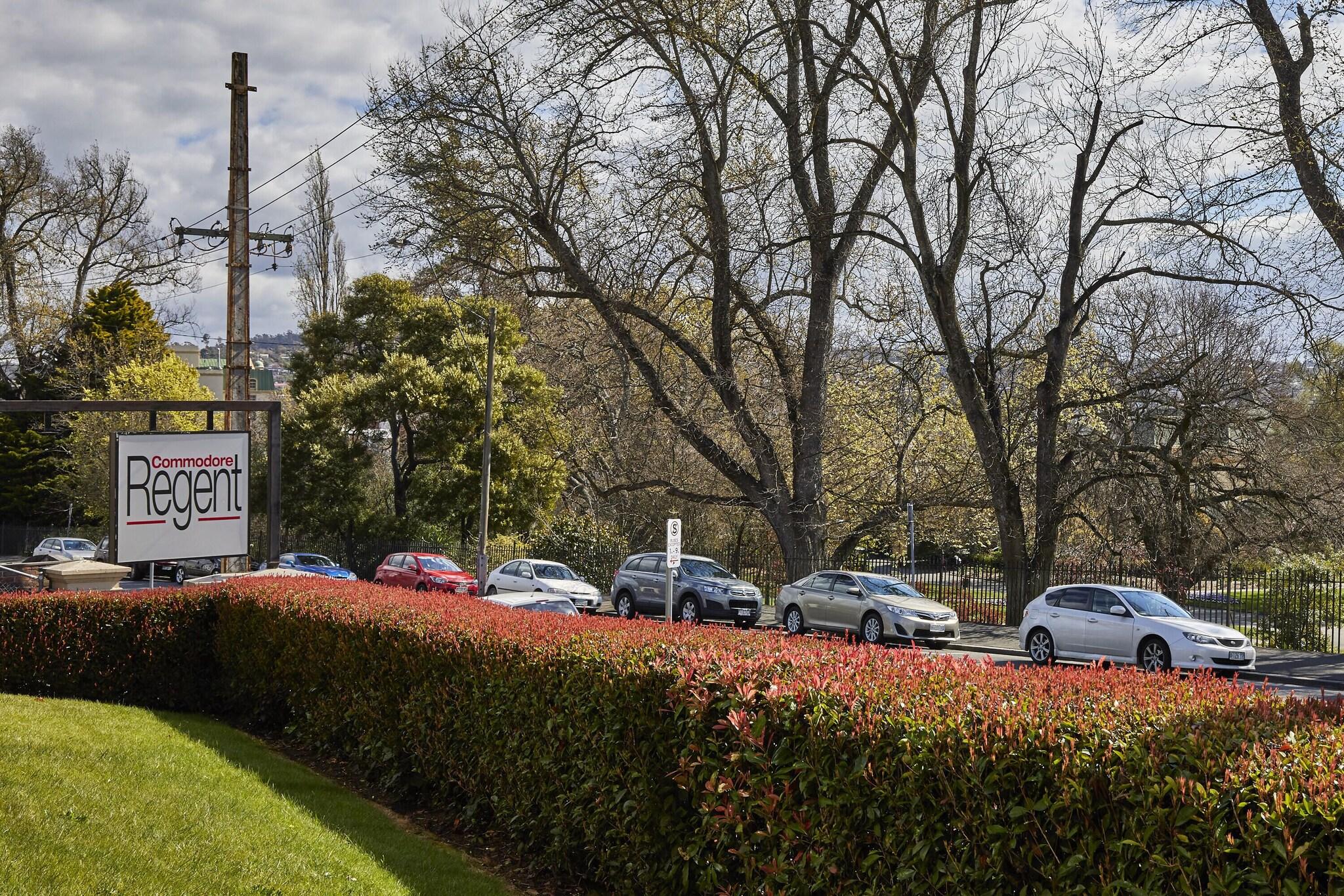 Commodore Regent Launceston by null