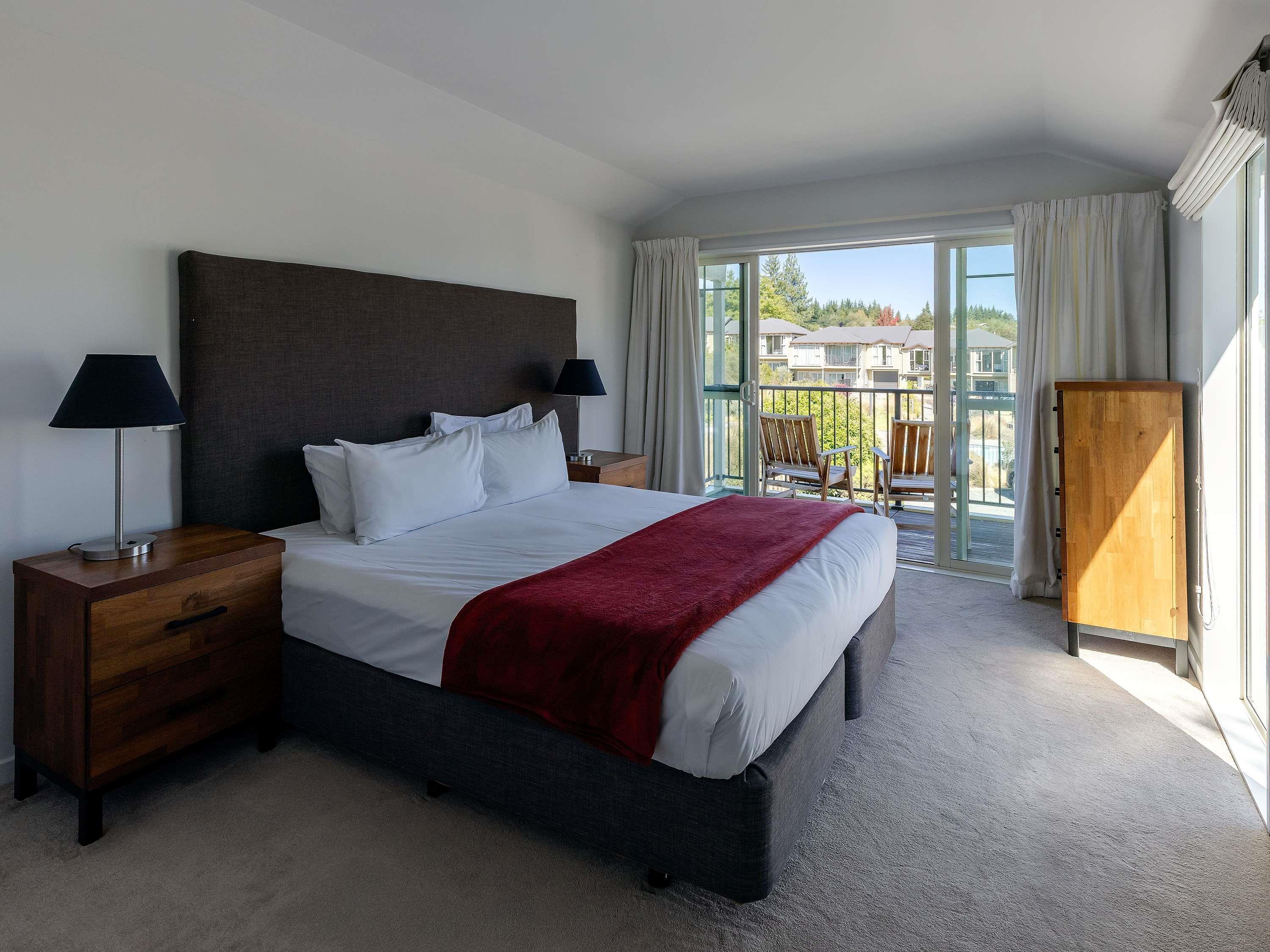 Mantra Lake Tekapo by null