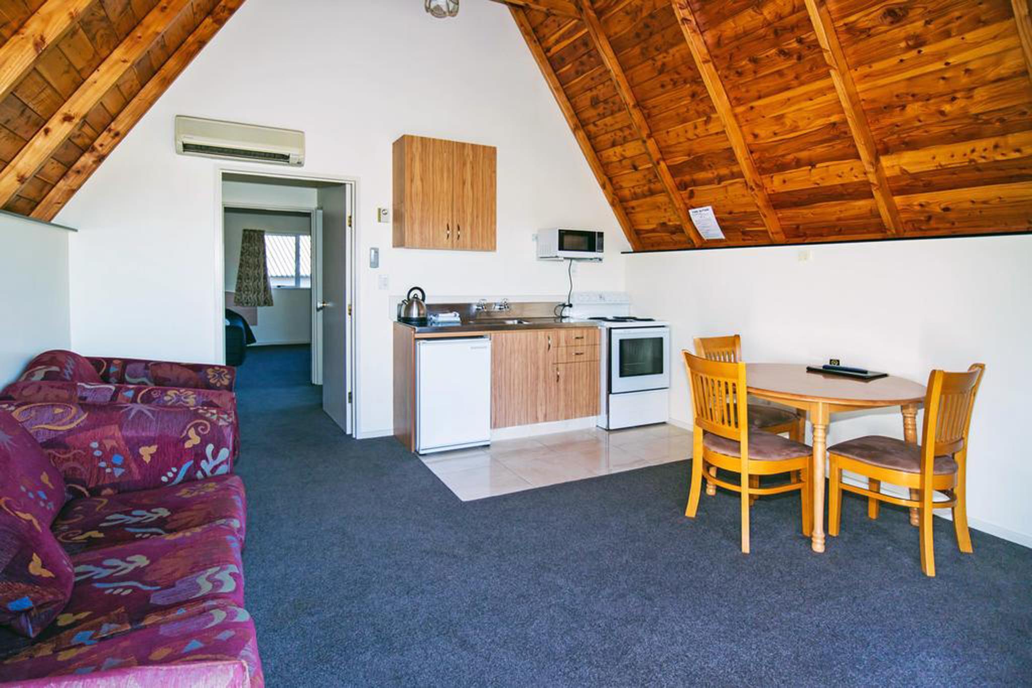 Mountain Chalet Motels, Twizel by null