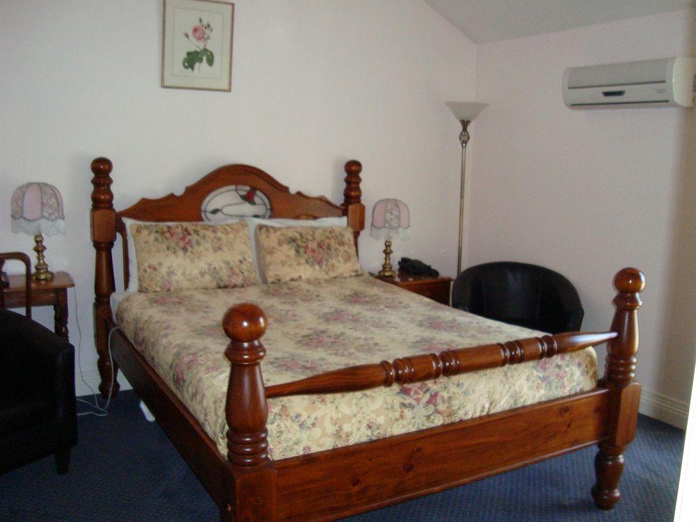 Art Hotel on York by null