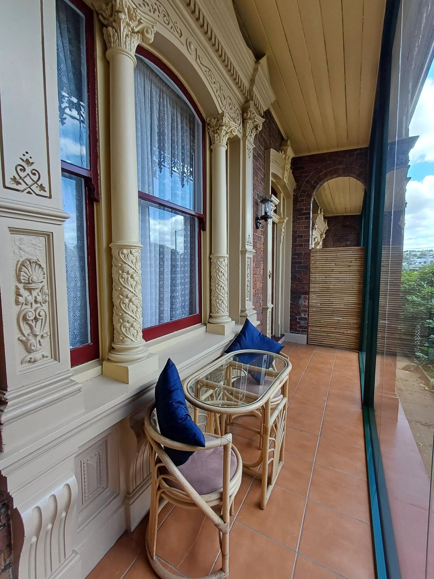 Art Hotel on York by null