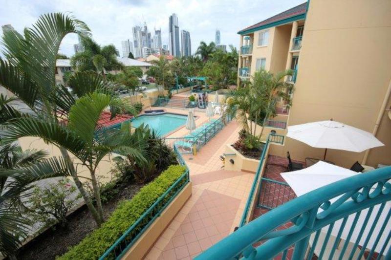 Paradise Isles Apartments