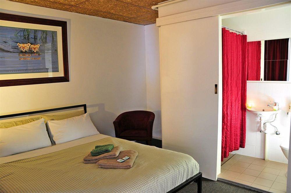 Adelaide Travellers Inn Backpackers Hostel by null