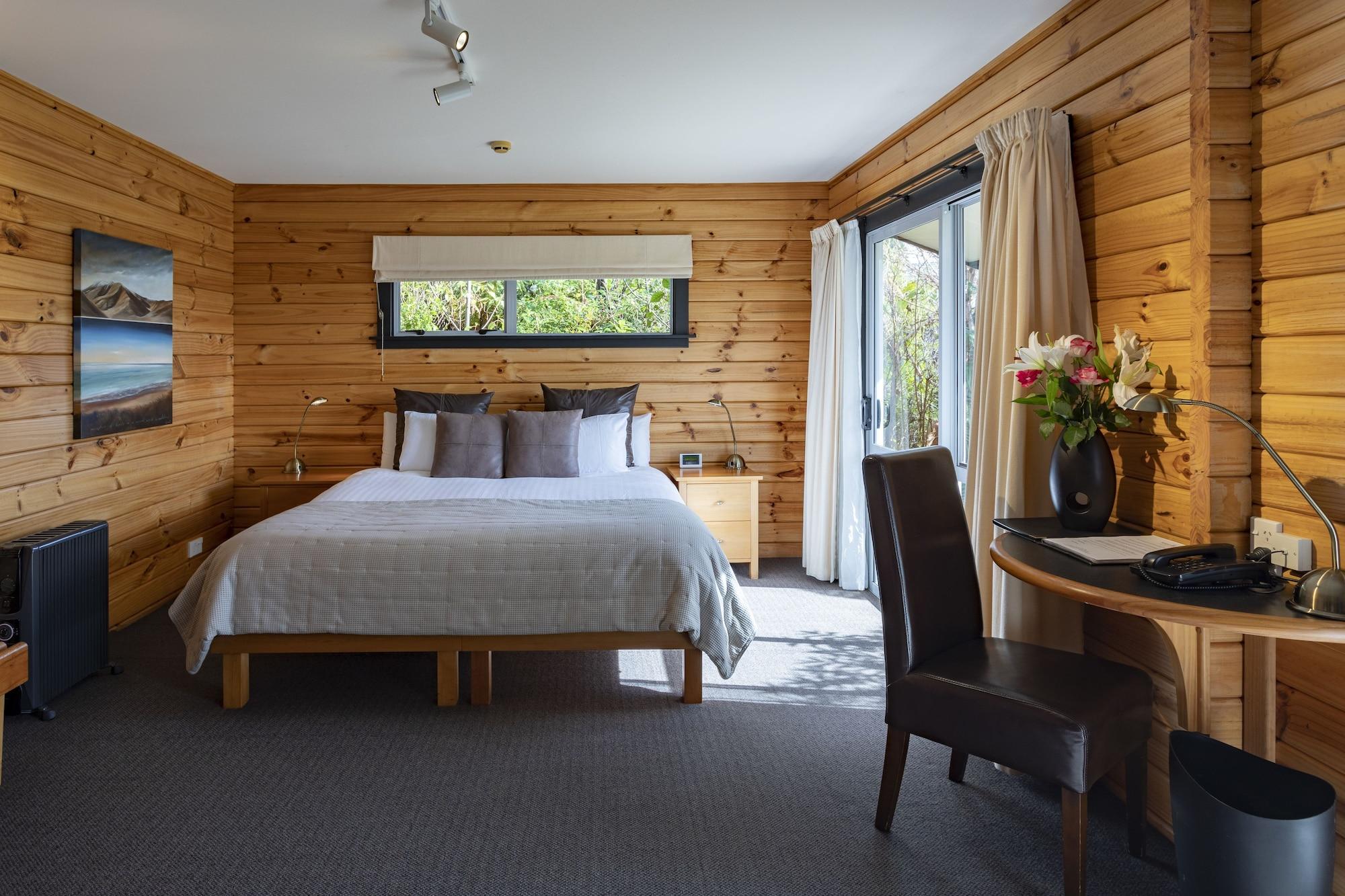 Westwood Lodge by null