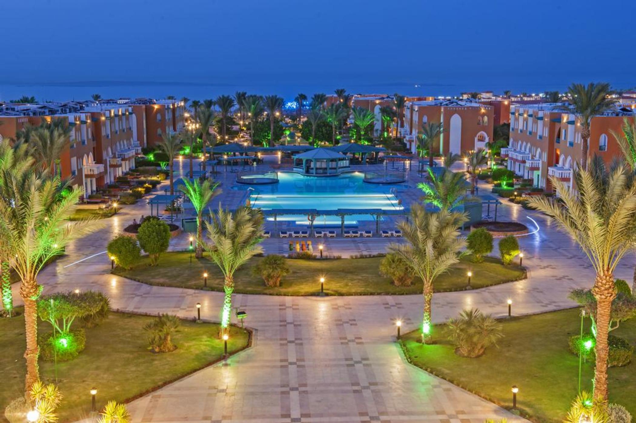 Sunrise Garden Beach Resort - attēls