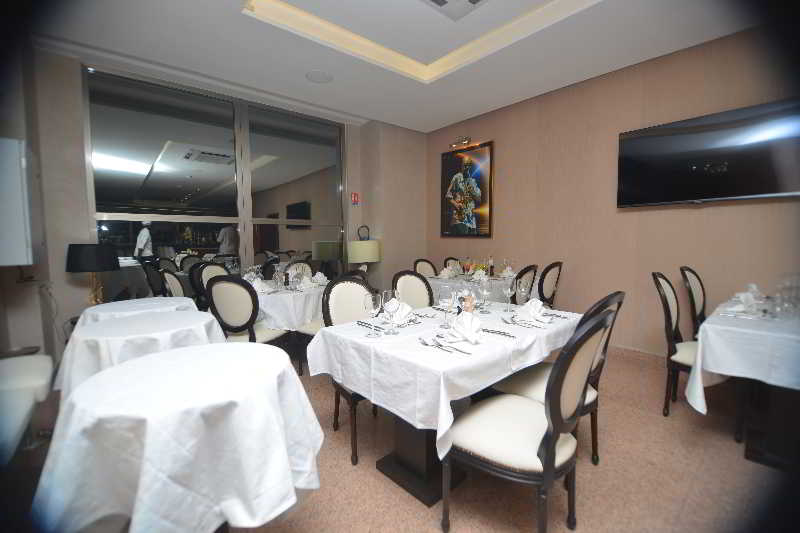 Hôtel Fleur de Lys Plateau by null