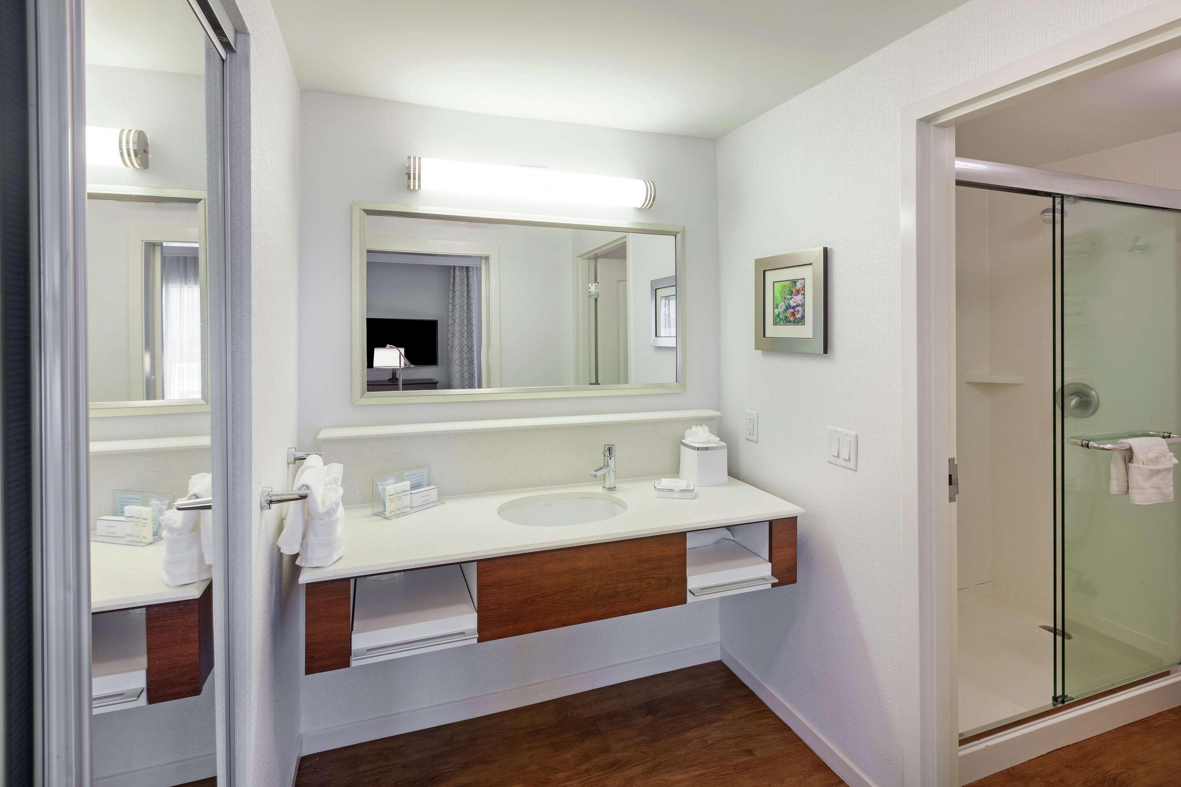Hampton Inn & Suites Houston North IAH