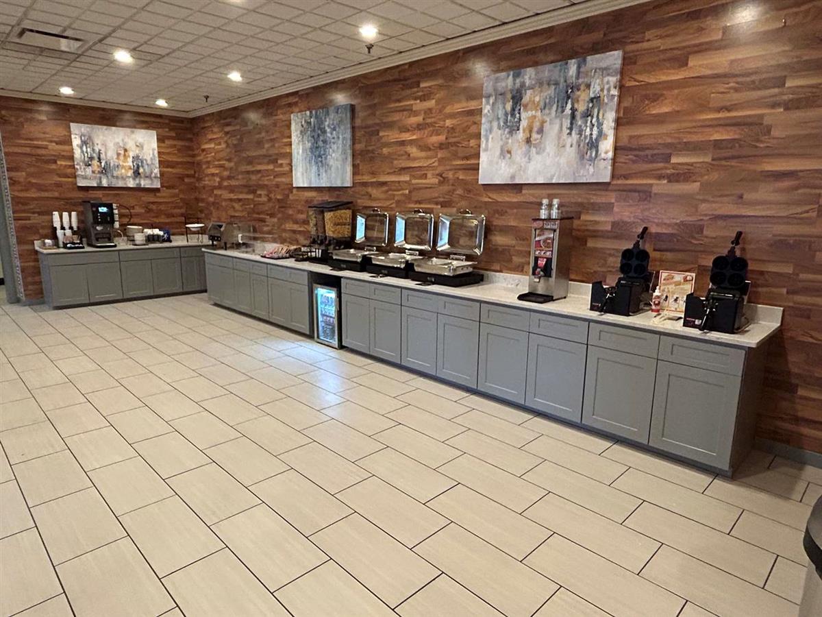 Comfort Inn Brooklyn Center