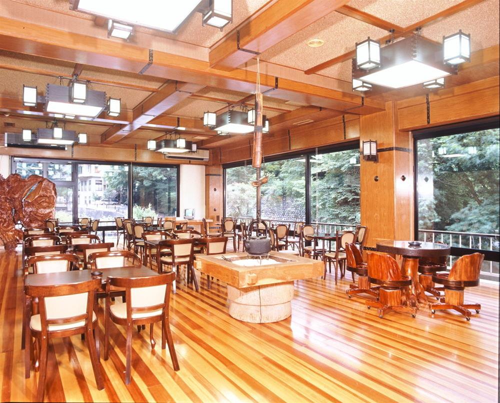 Takaragawa Onsen Osenkaku by null