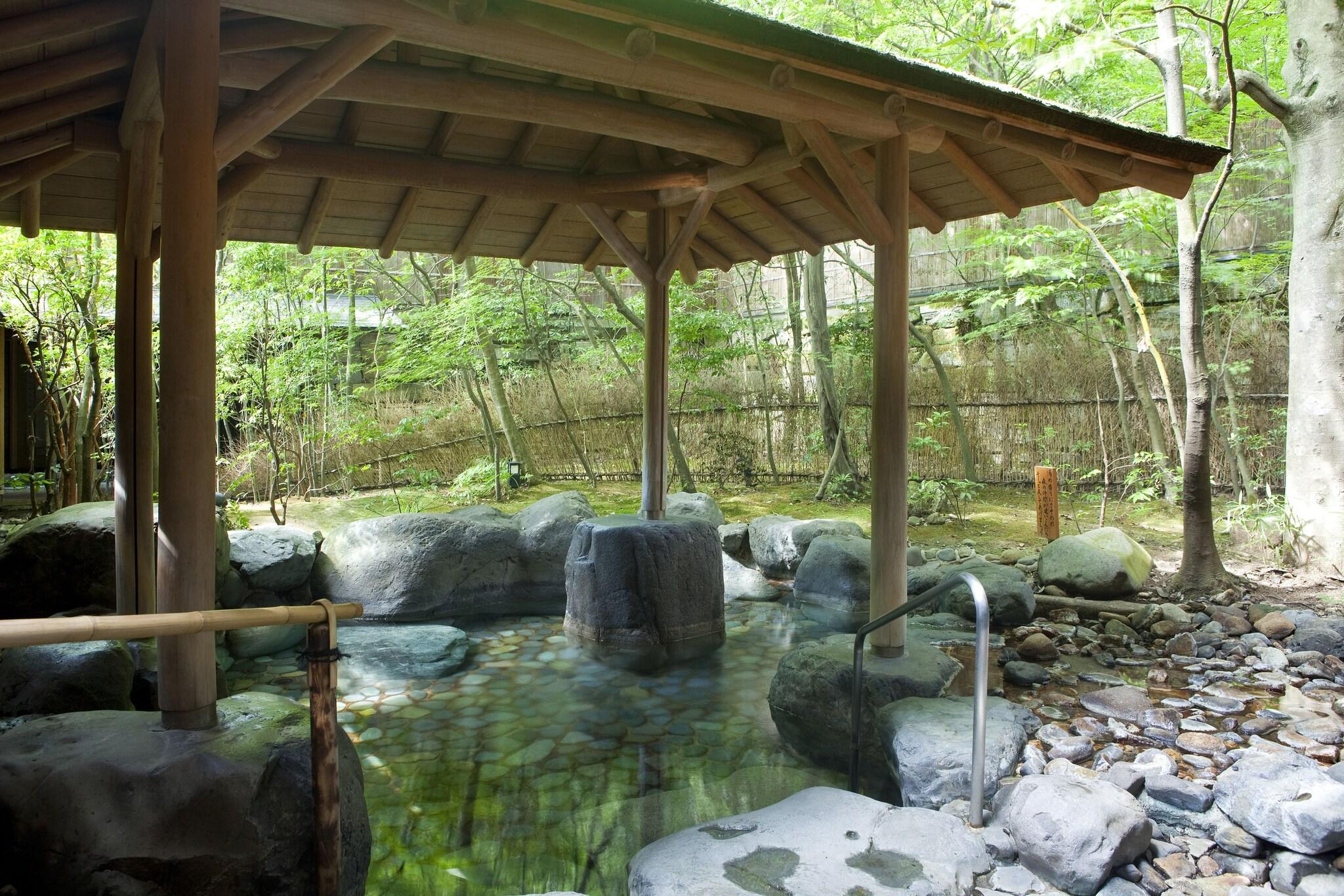 Nishimuraya Hotel Shogetsutei by null