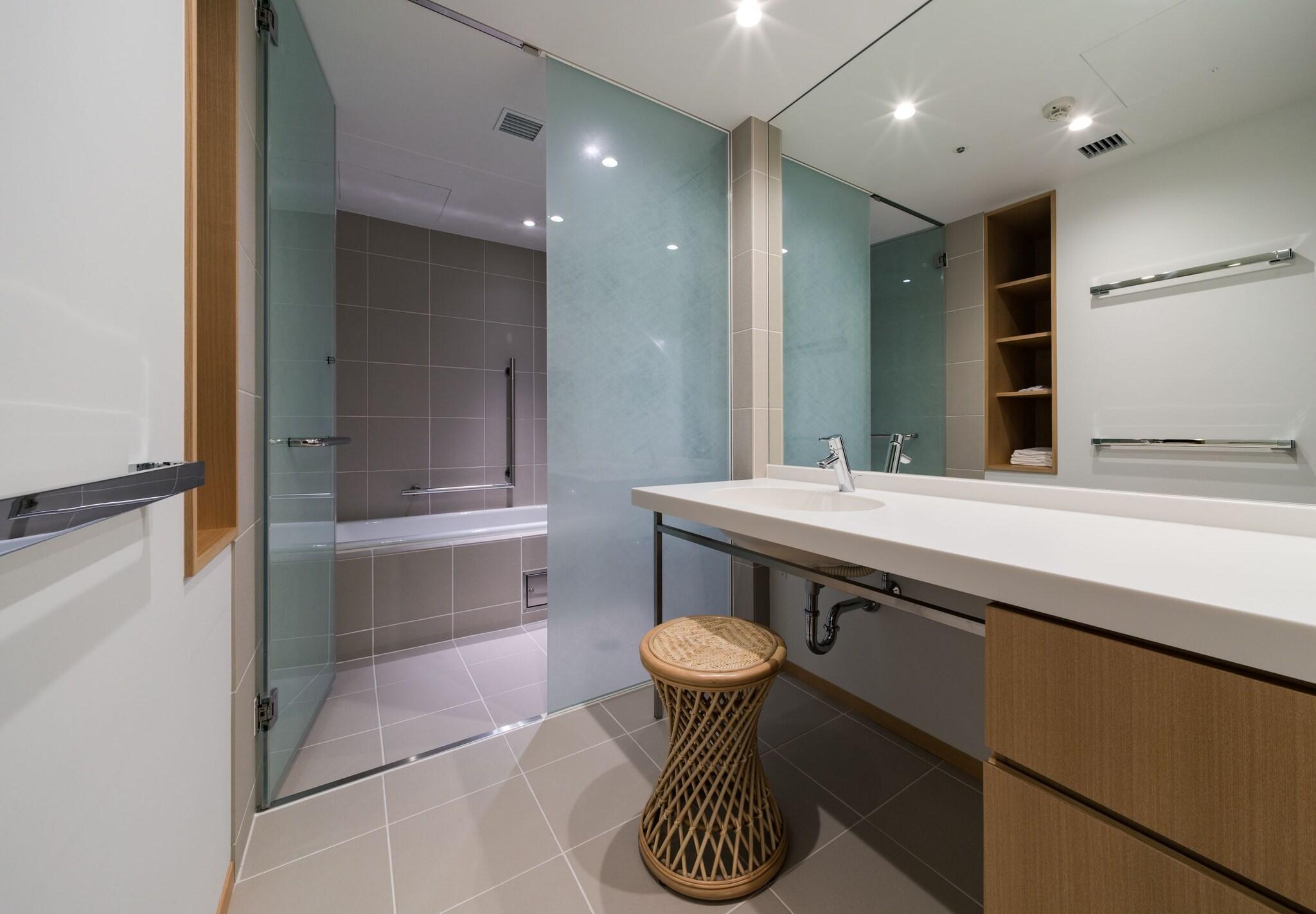 Nishimuraya Hotel Shogetsutei by null