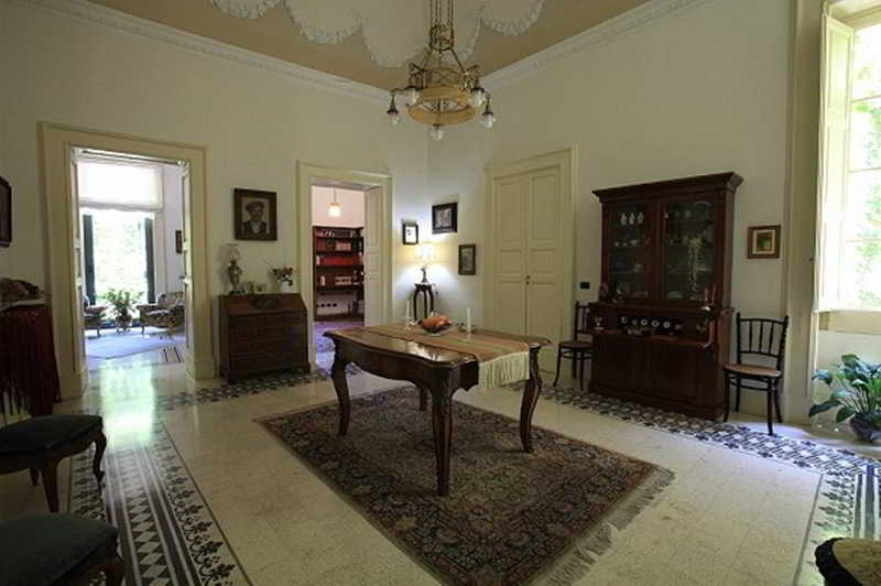 Palazzo Rollo by null