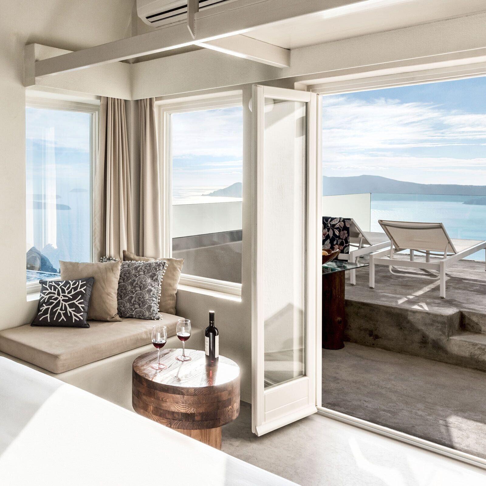 West East Suites by null