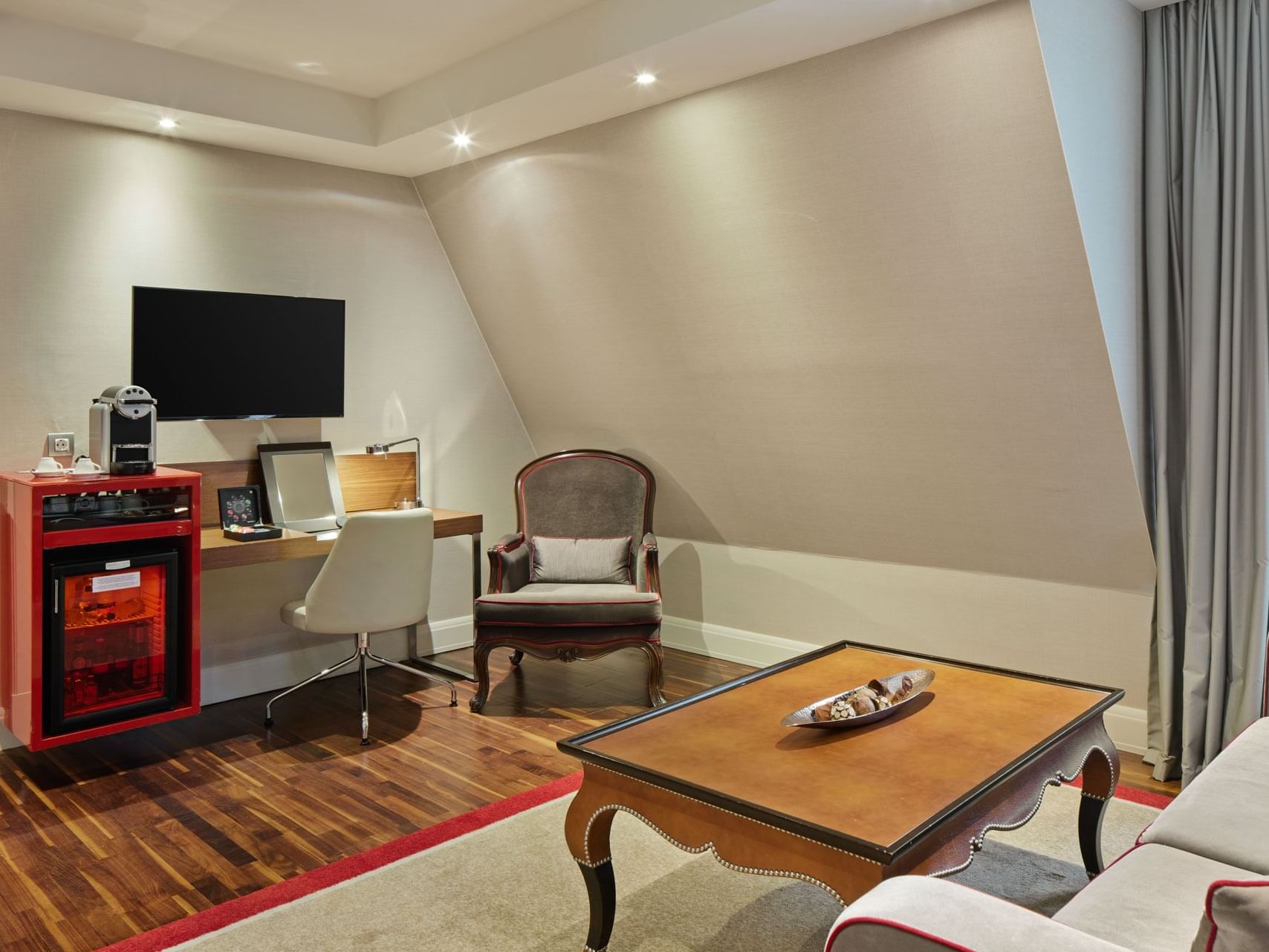 Titanic Gendarmenmarkt Berlin by null